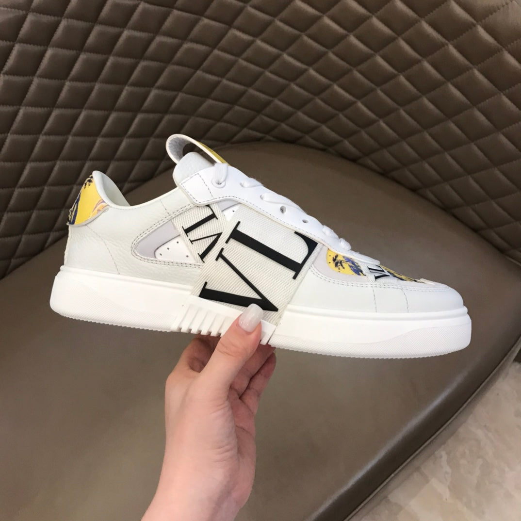 LuxluxHouse Best Quality Shoes Valentino