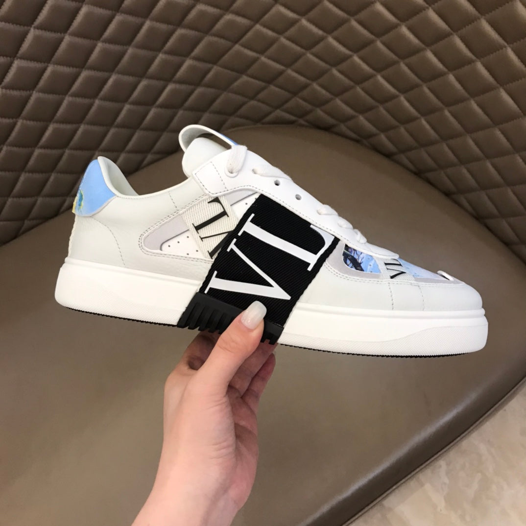 LuxluxHouse Best Quality Shoes Valentino