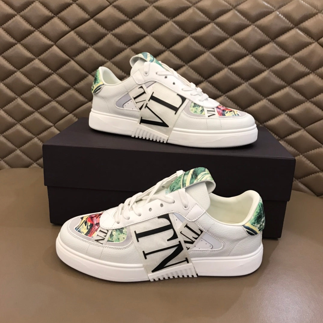 LuxluxHouse Best Quality Shoes Valentino