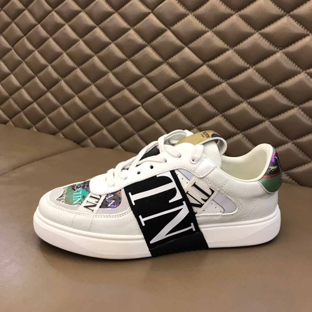 LuxluxHouse Best Quality Shoes Valentino