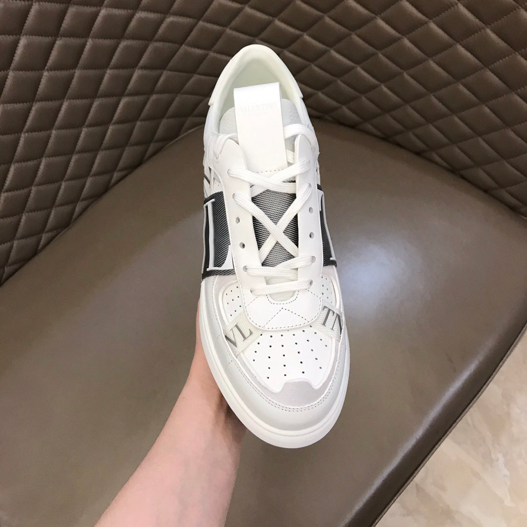 LuxluxHouse Best Quality Shoes Valentino
