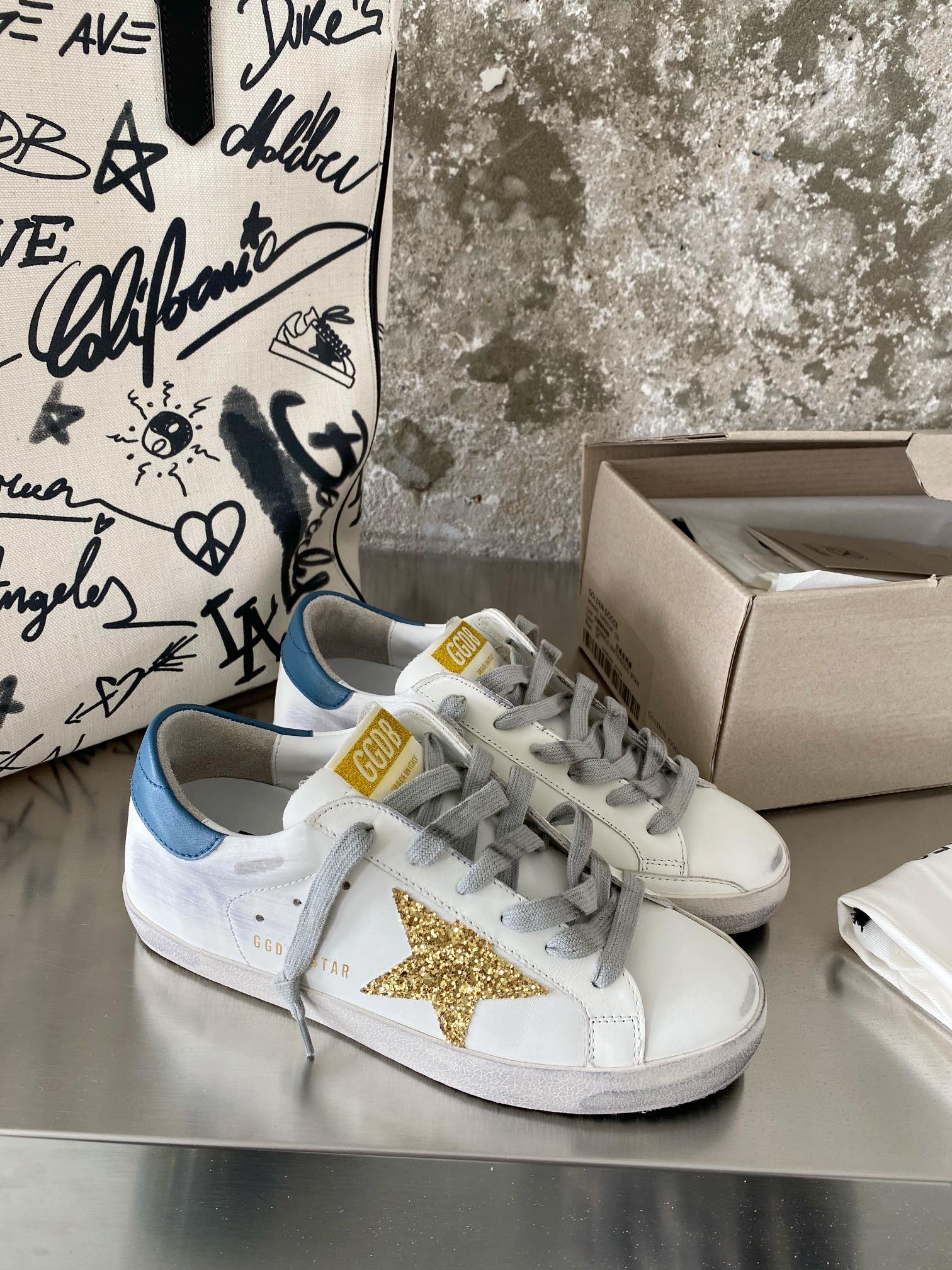 LuxluxHouse Best Quality Shoes Golden Goose