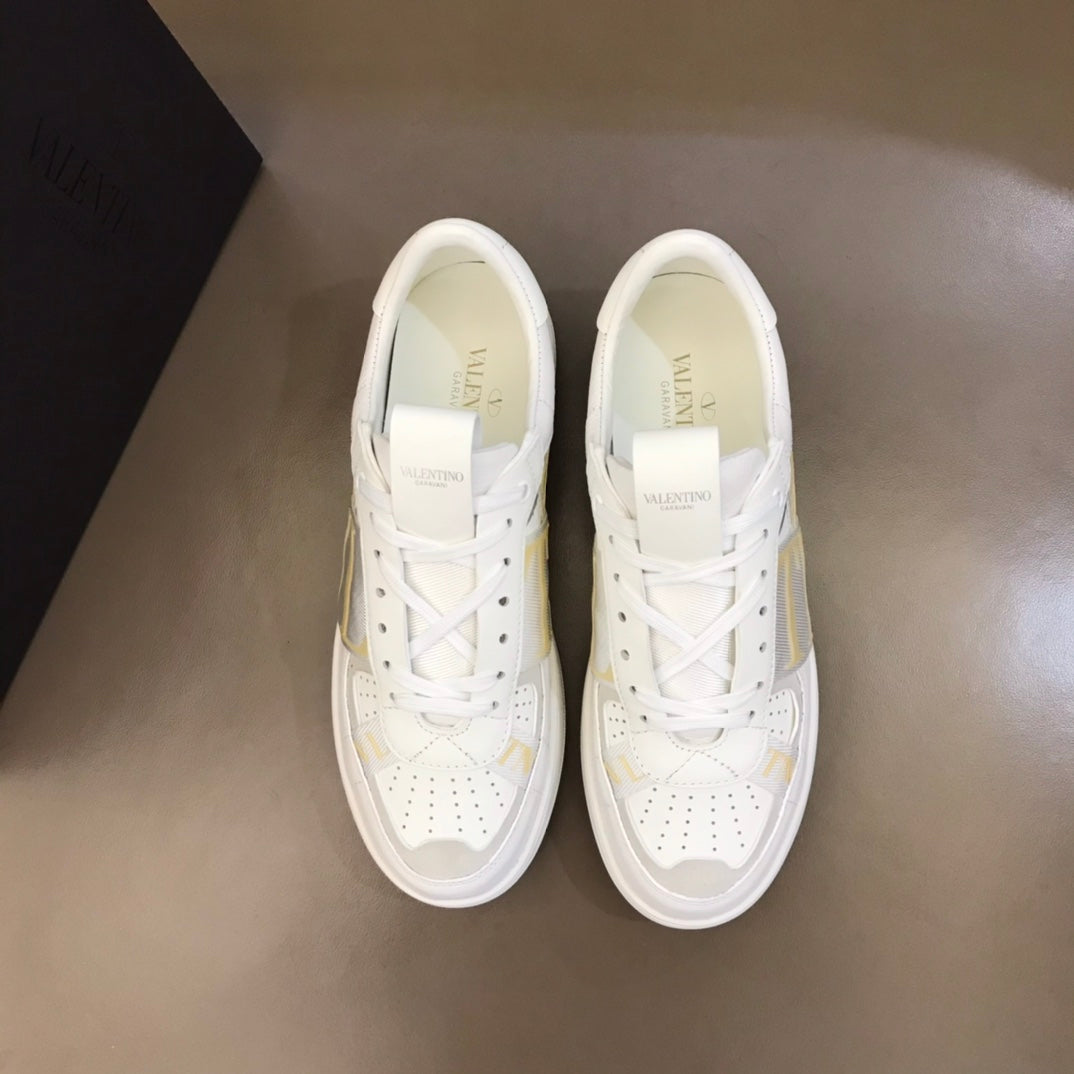 LuxluxHouse Best Quality Shoes Valentino