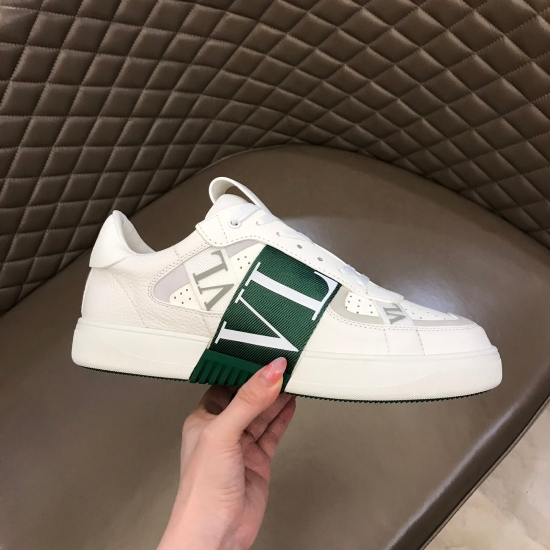 LuxluxHouse Best Quality Shoes Valentino
