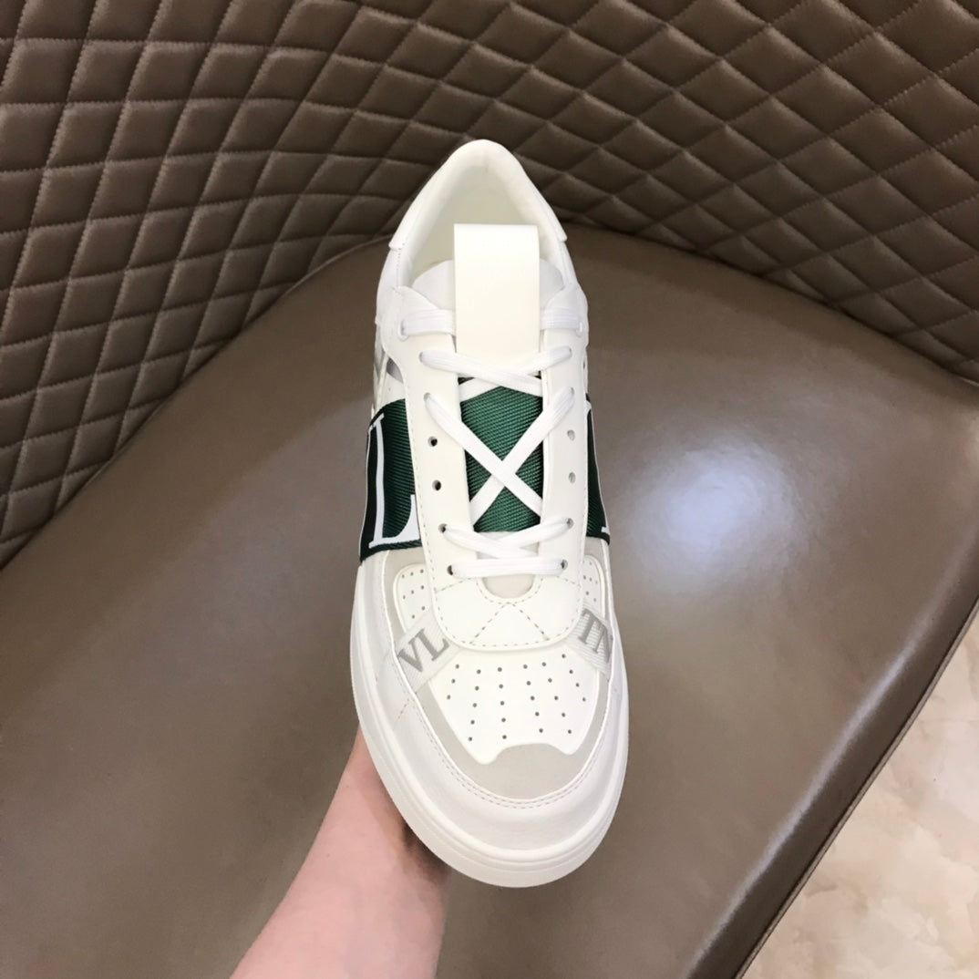 LuxluxHouse Best Quality Shoes Valentino
