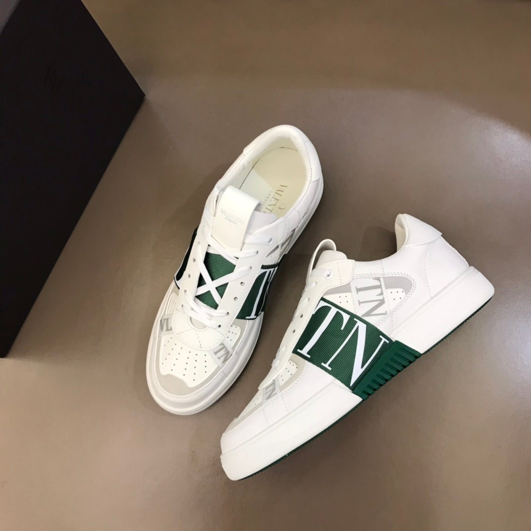 LuxluxHouse Best Quality Shoes Valentino