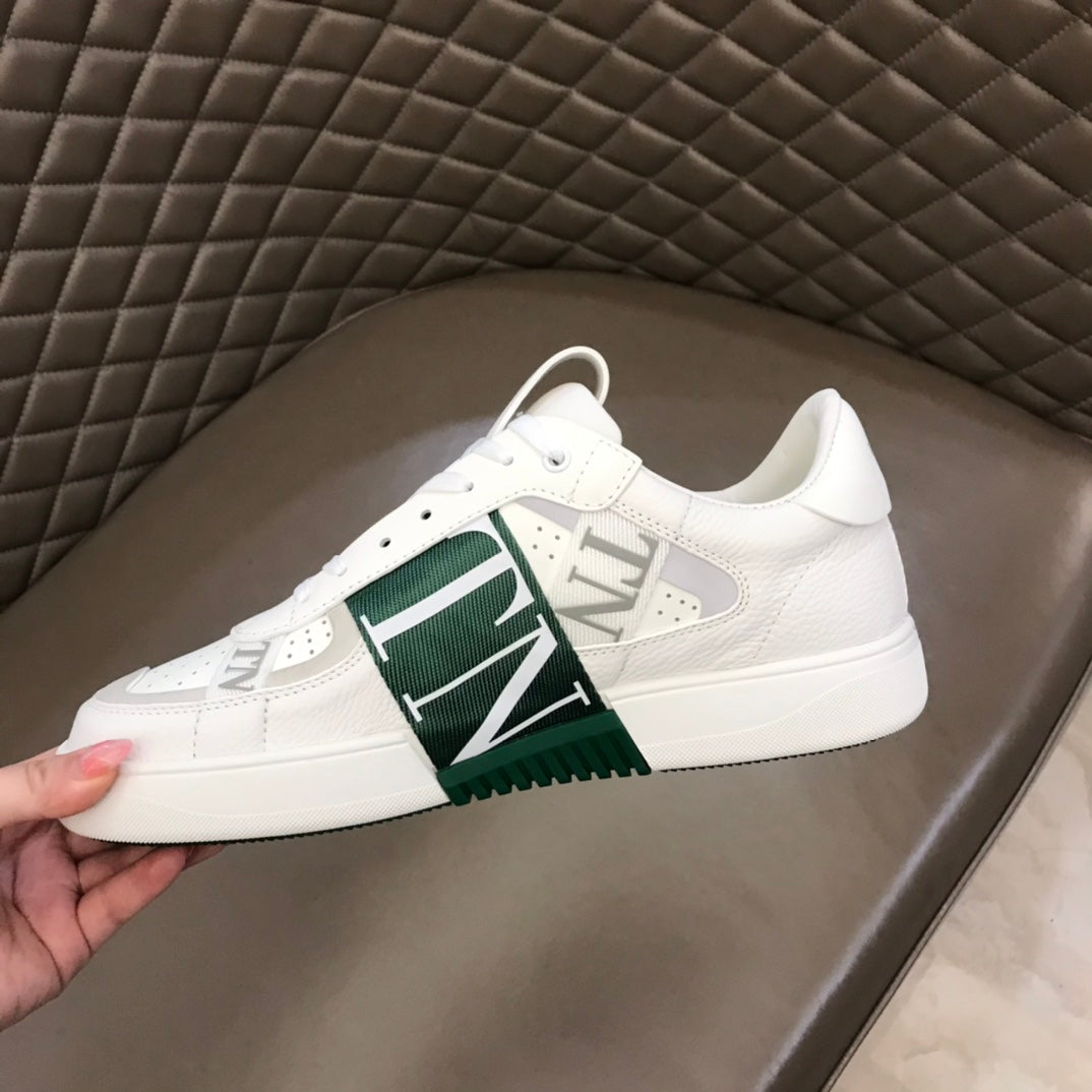 LuxluxHouse Best Quality Shoes Valentino