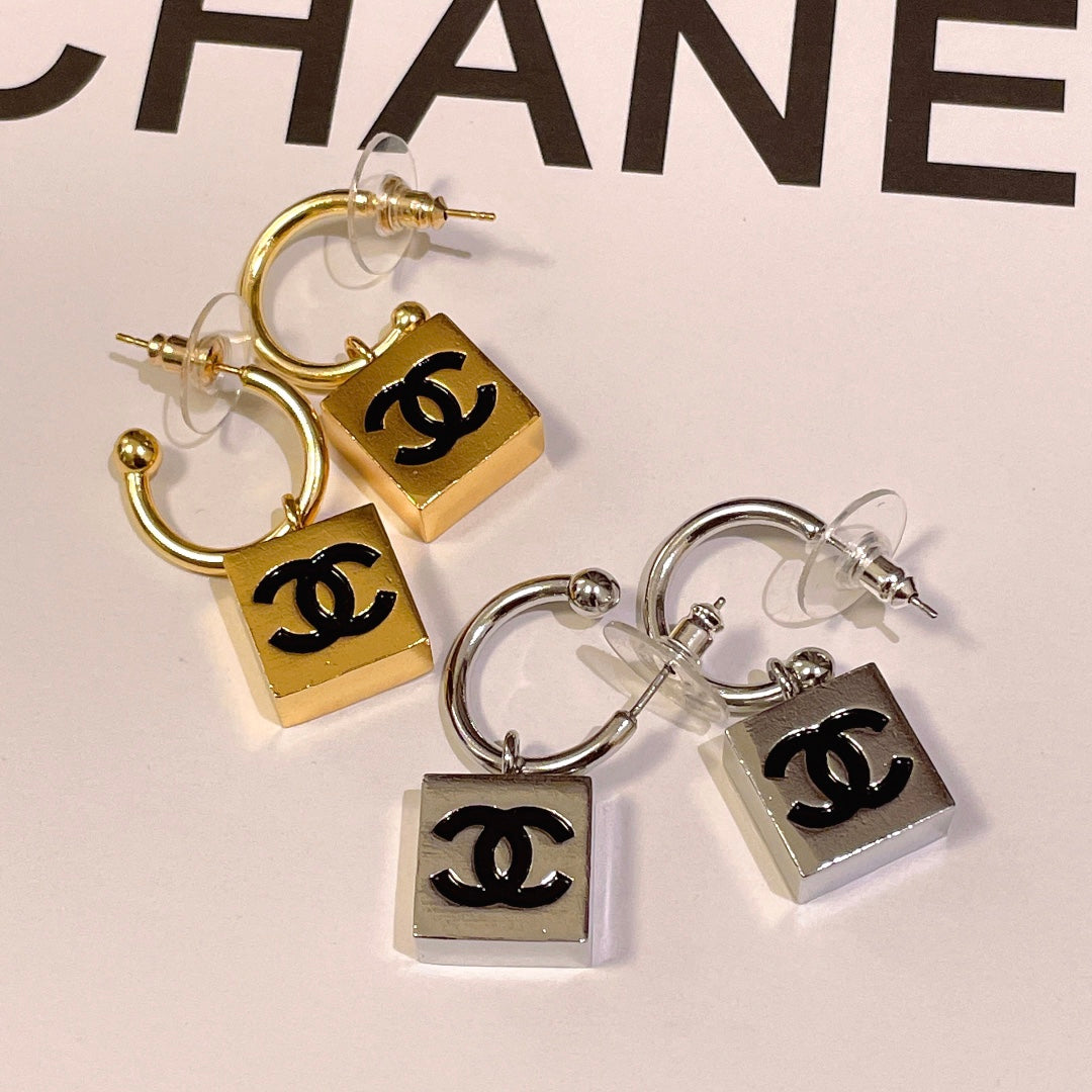 LuxluxHouse Low Price And High Quality Accessories Earrings