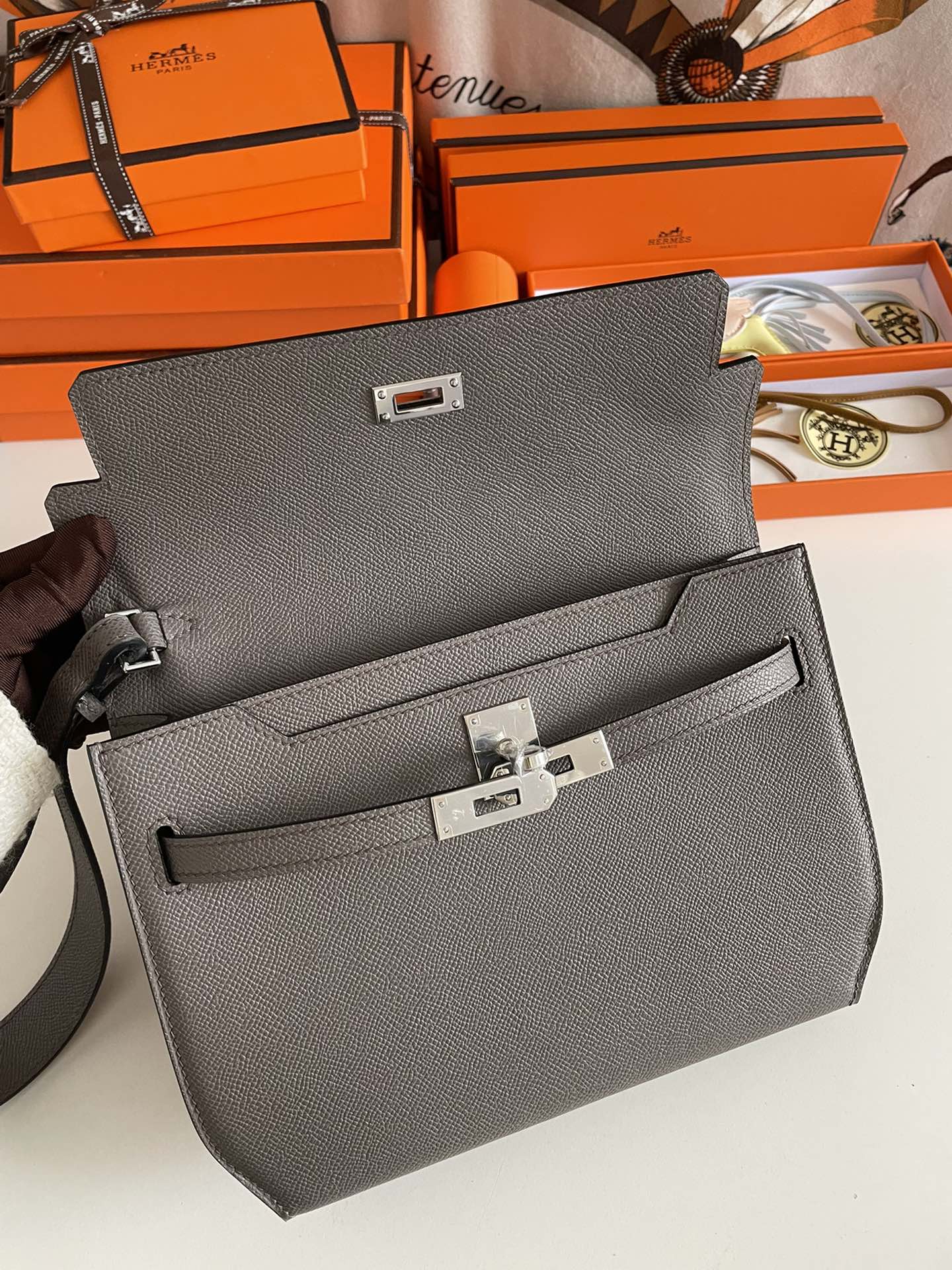 LuxluxHouse Best Quality Bags Men