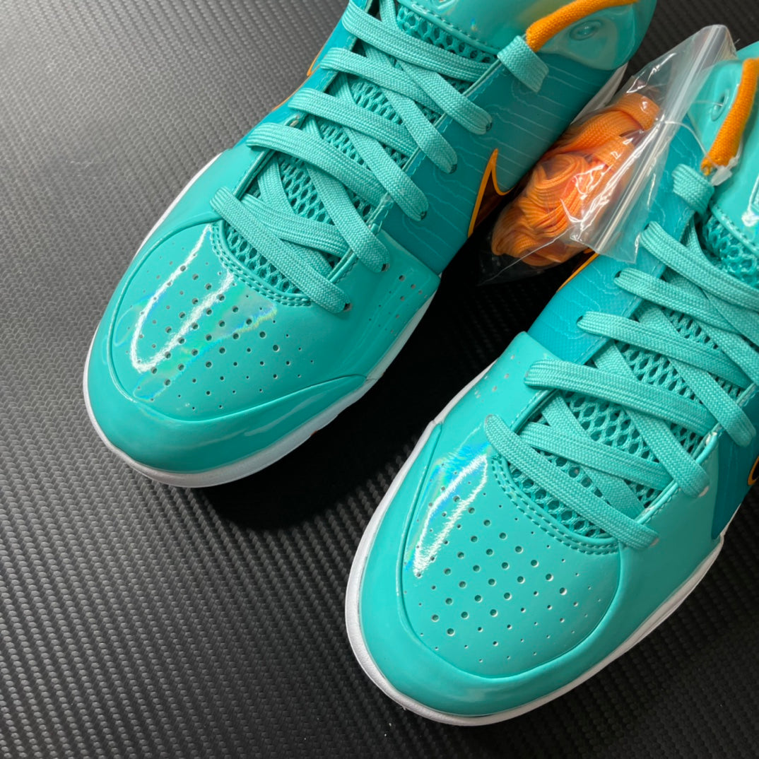 Max/WKB Batch-UNDEFEATED × Nike Zoom Kobe 4 Protro “Spurs”