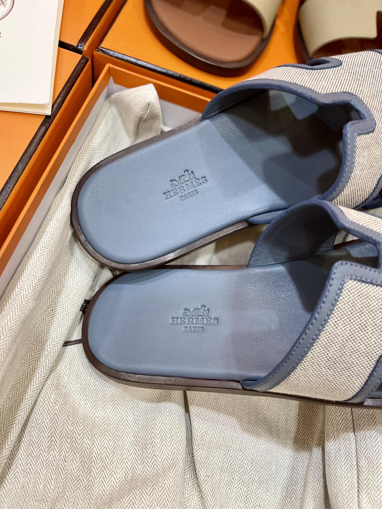 LuxluxHouse Best Quality Sandals Hermes