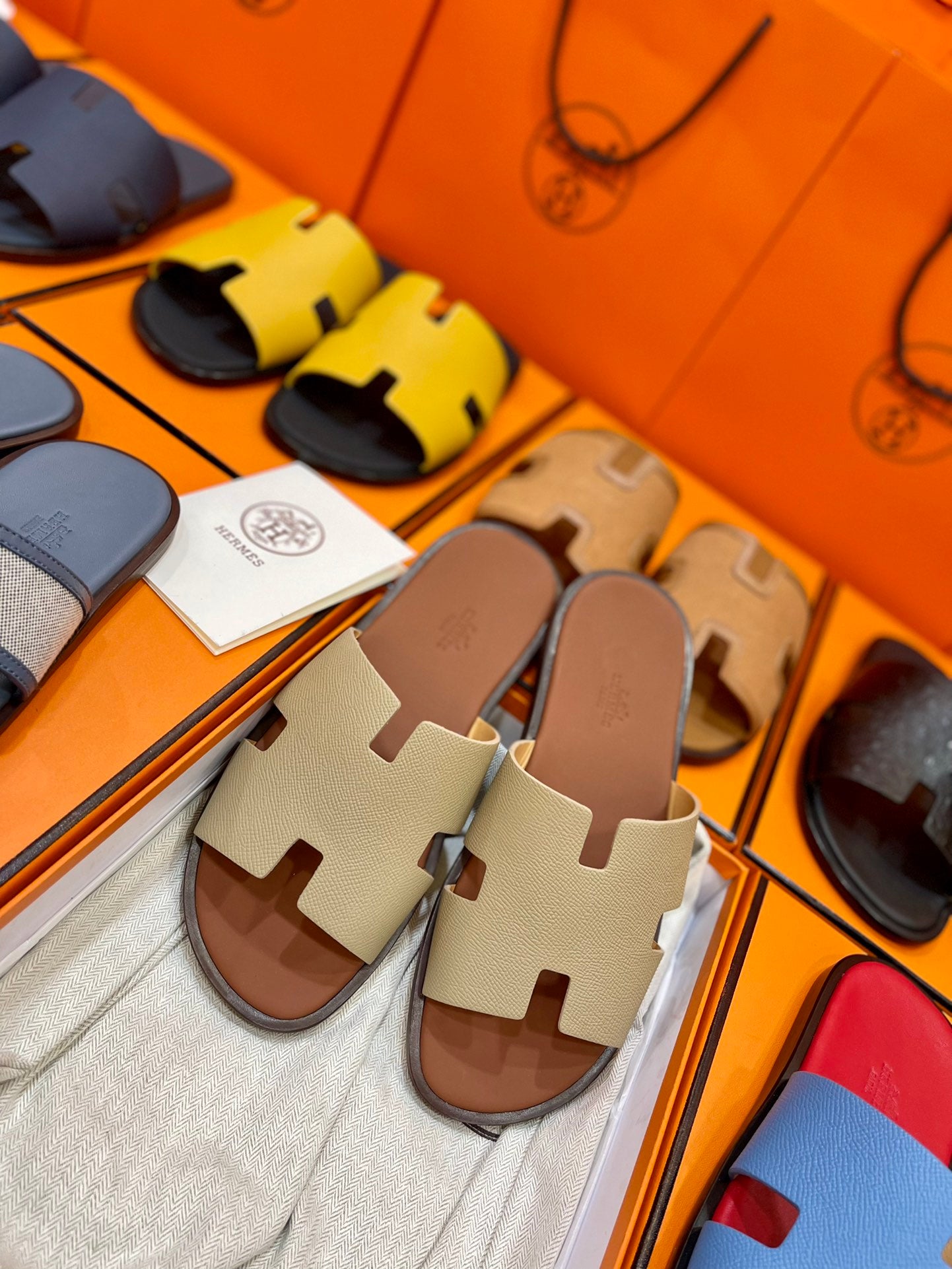 LuxluxHouse Best Quality Sandals Hermes