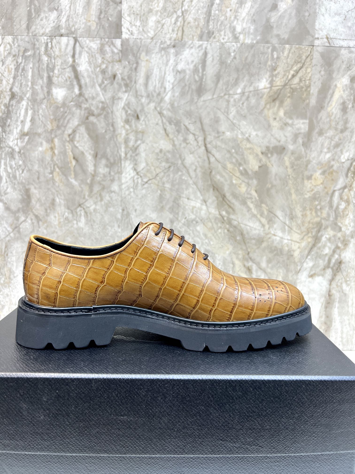 LuxluxHouse Best Quality Shoes Prada
