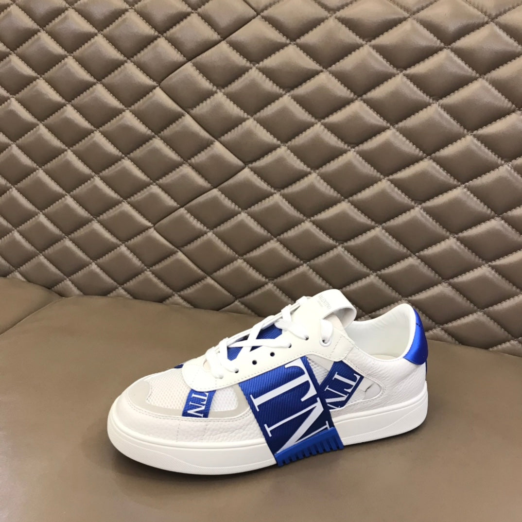 LuxluxHouse Best Quality Shoes Valentino