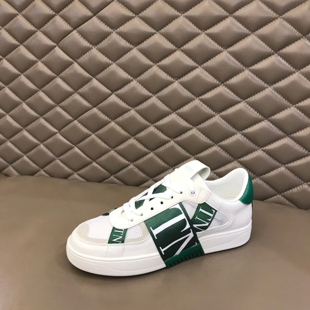 LuxluxHouse Best Quality Shoes Valentino