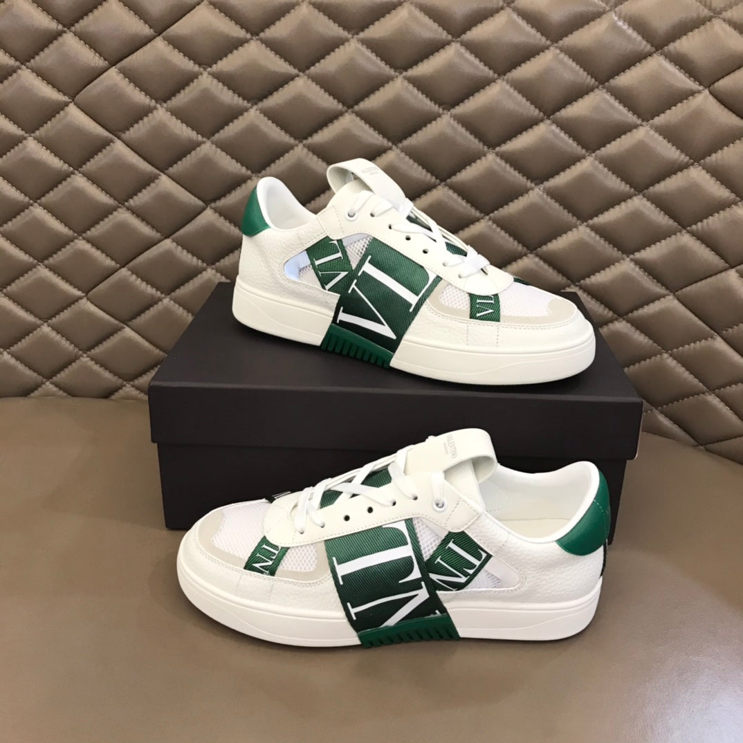 LuxluxHouse Best Quality Shoes Valentino