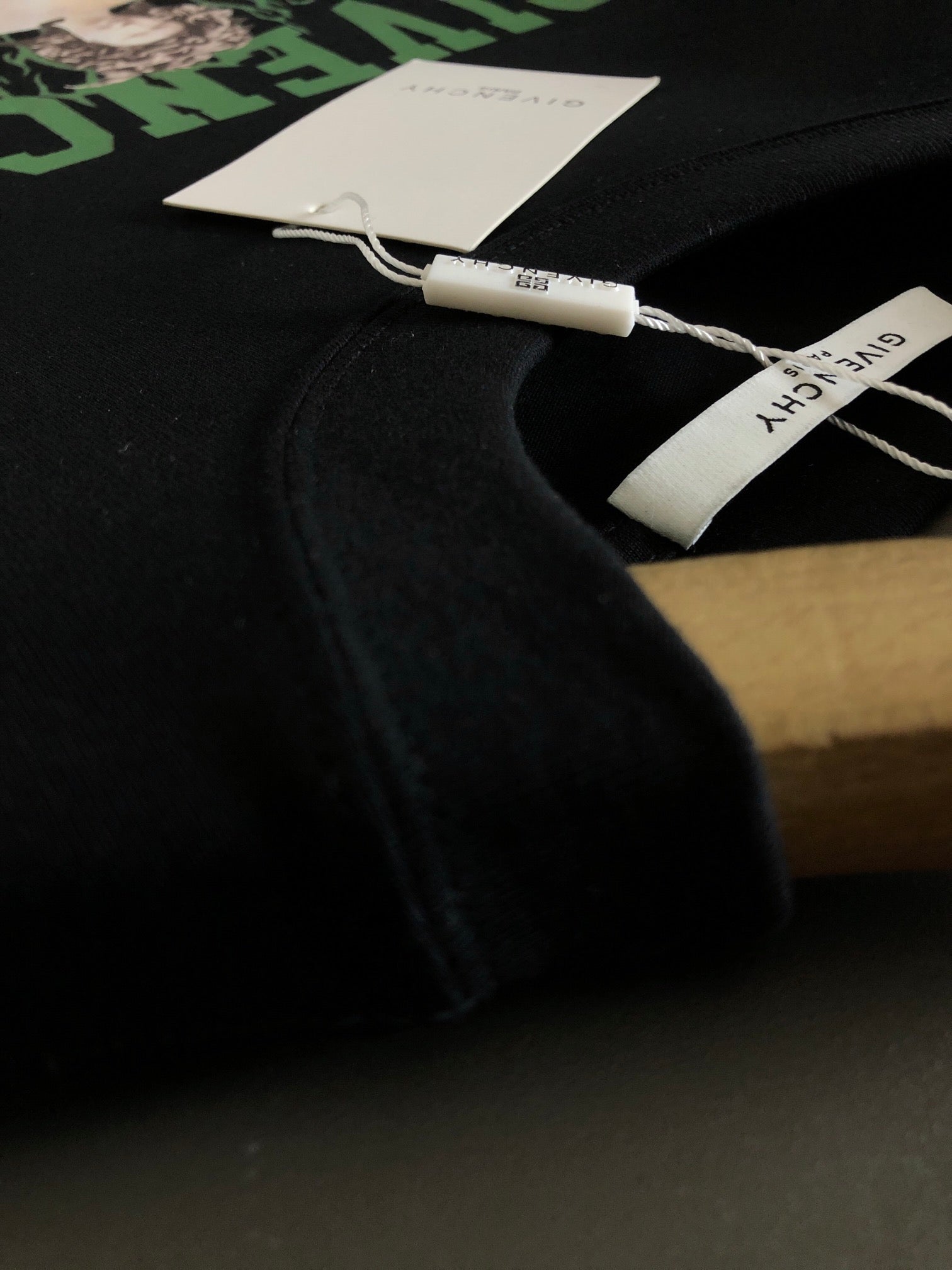 LuxluxHouse Best Quality Clothes Givenchy T-shirt