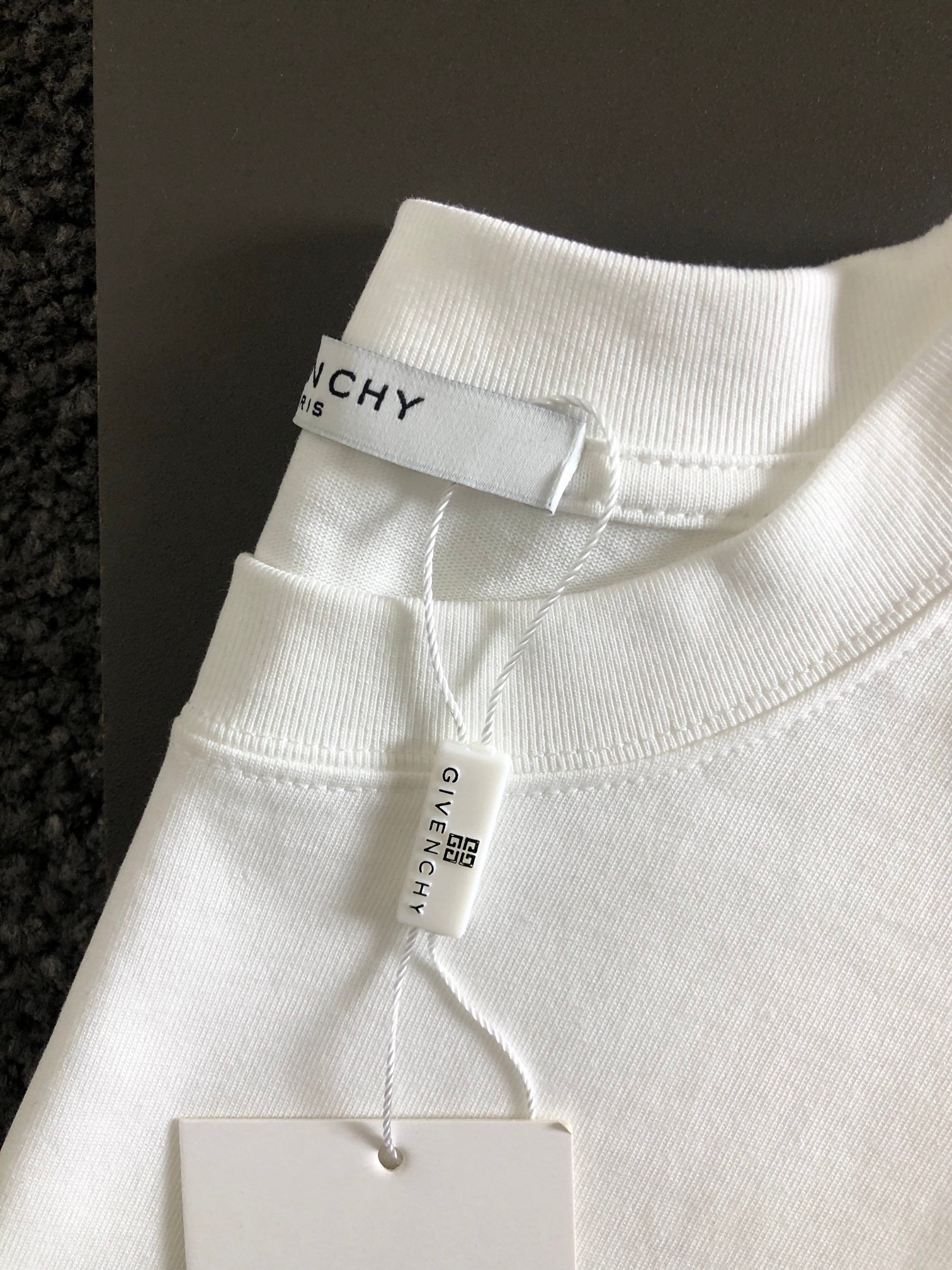 LuxluxHouse Best Quality Clothes Givenchy T-shirt