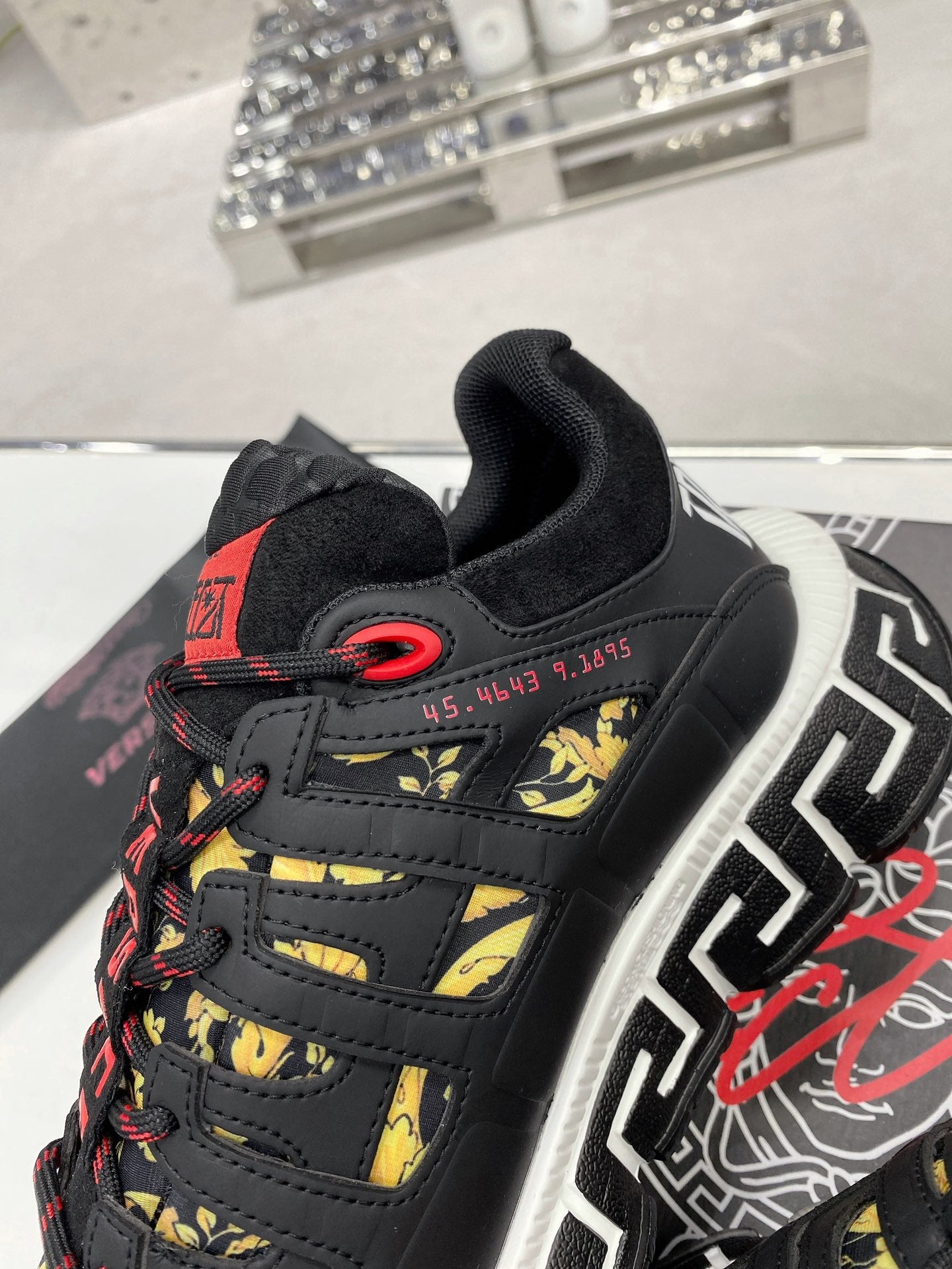 LuxluxHouse Best Quality Shoes Versace