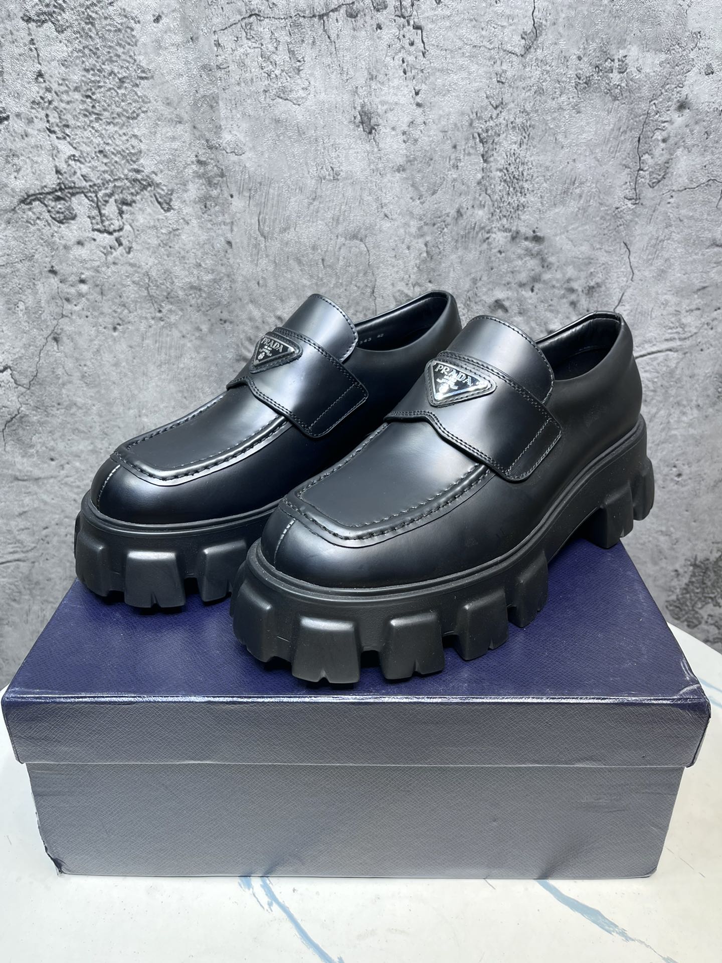 LuxluxHouse Best Quality Shoes Prada