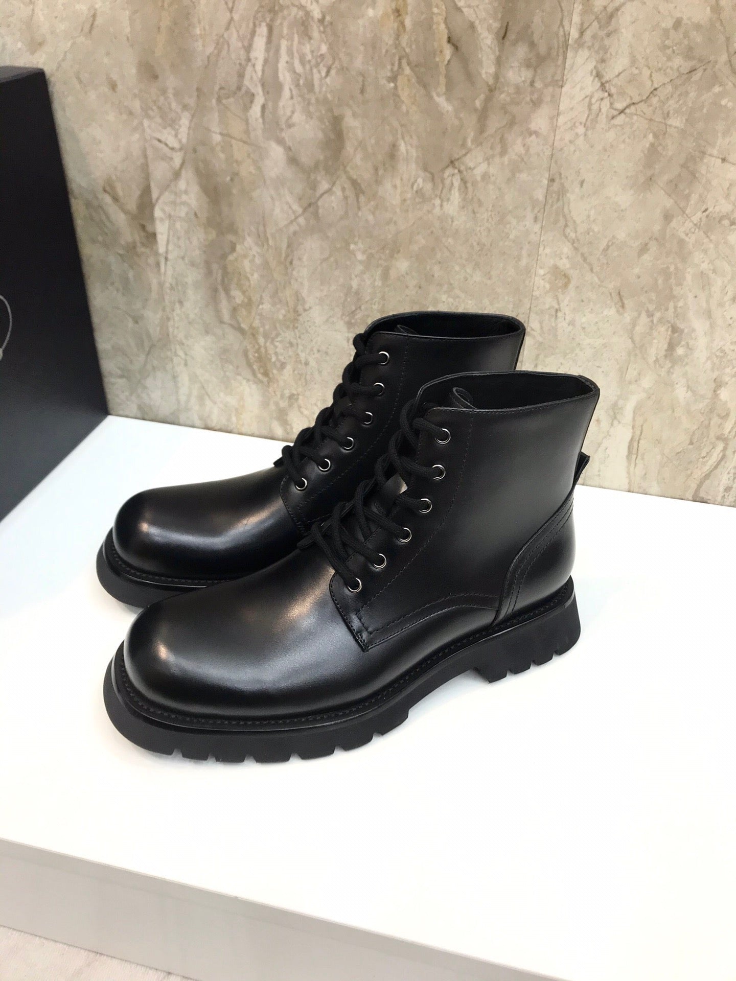 LuxluxHouse Best Quality Shoes Prada