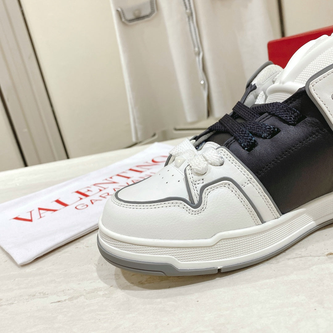 LuxluxHouse Best Quality Shoes Valentino
