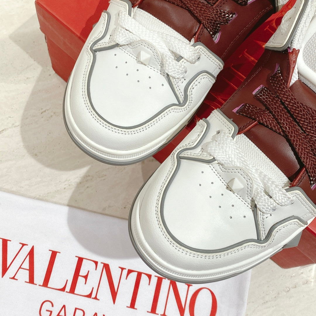 LuxluxHouse Best Quality Shoes Valentino