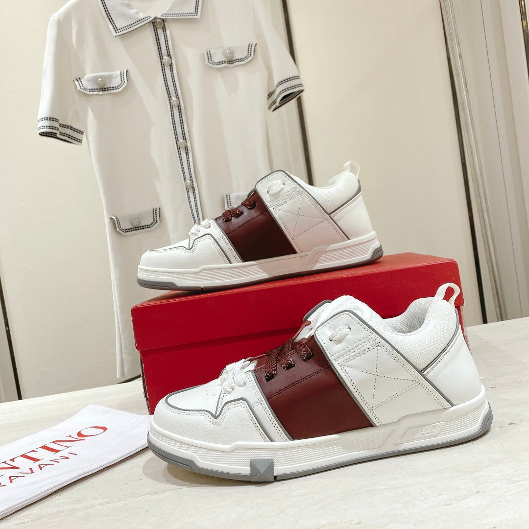 LuxluxHouse Best Quality Shoes Valentino