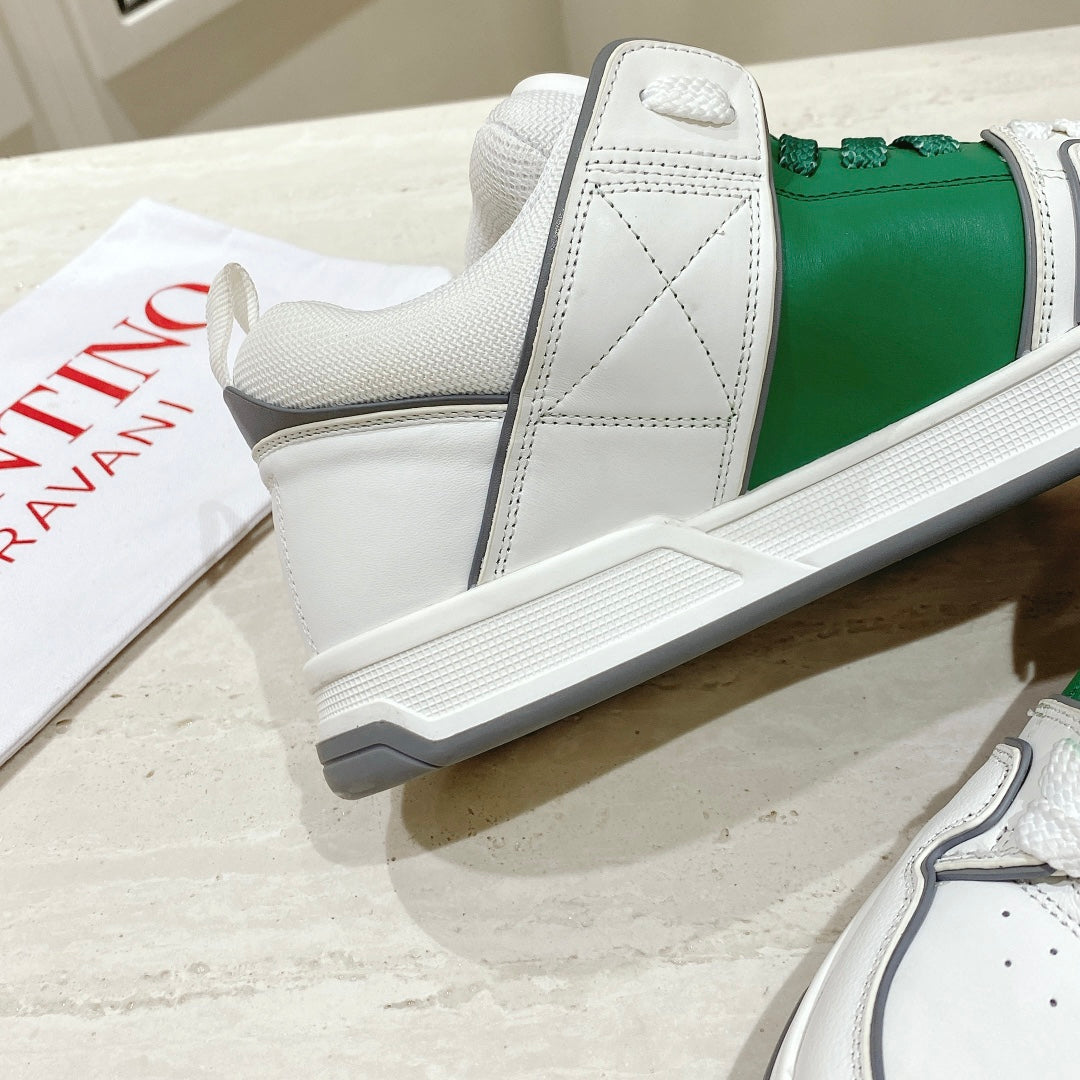 LuxluxHouse Best Quality Shoes Valentino
