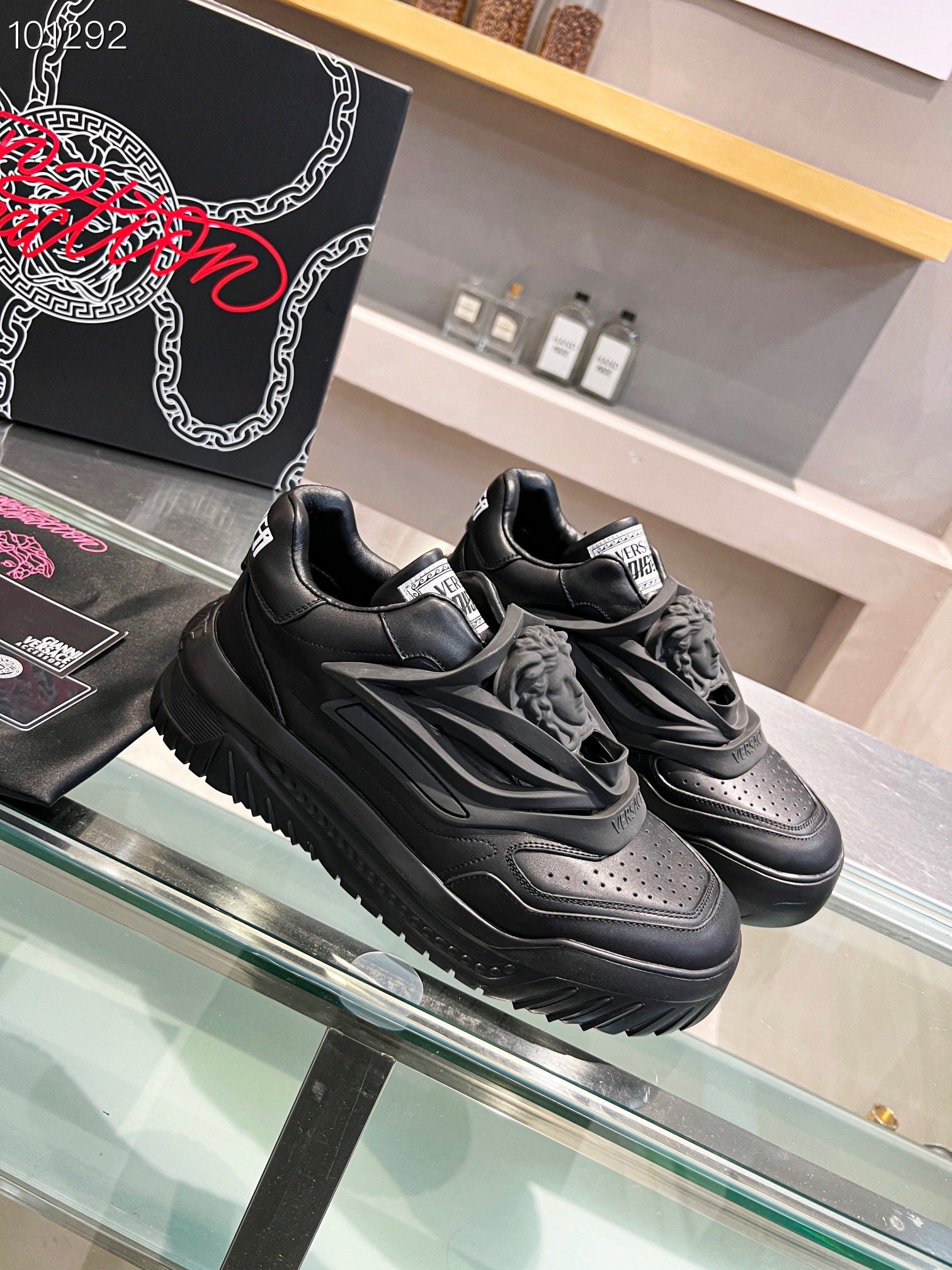 LuxluxHouse Best Quality Shoes Versace