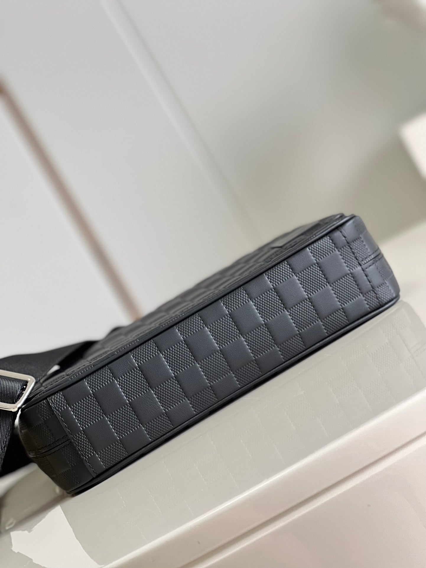 LuxluxHouse Best Quality Bags Louis Vuitton Men