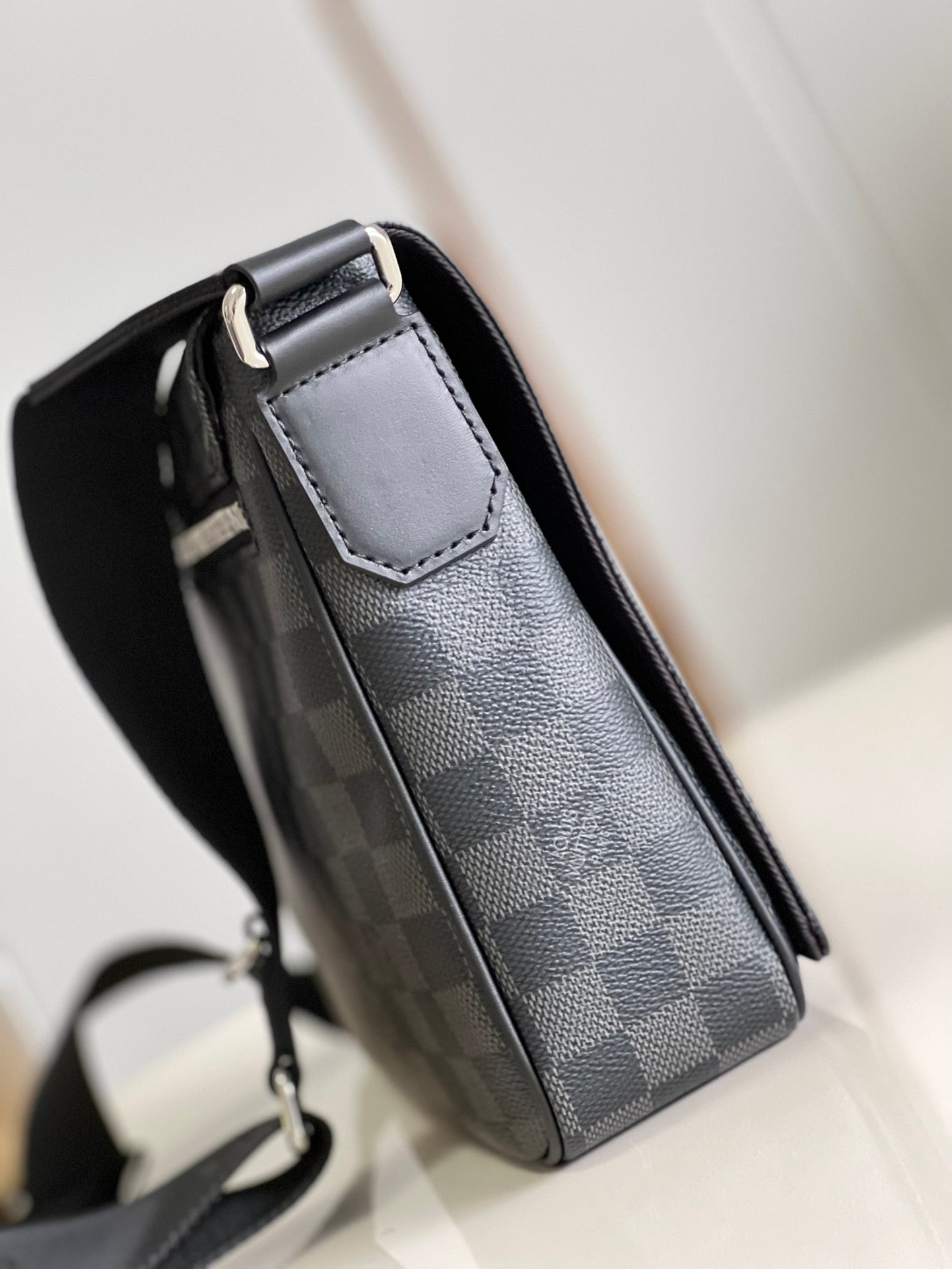LuxluxHouse Best Quality Bags Louis Vuitton Men