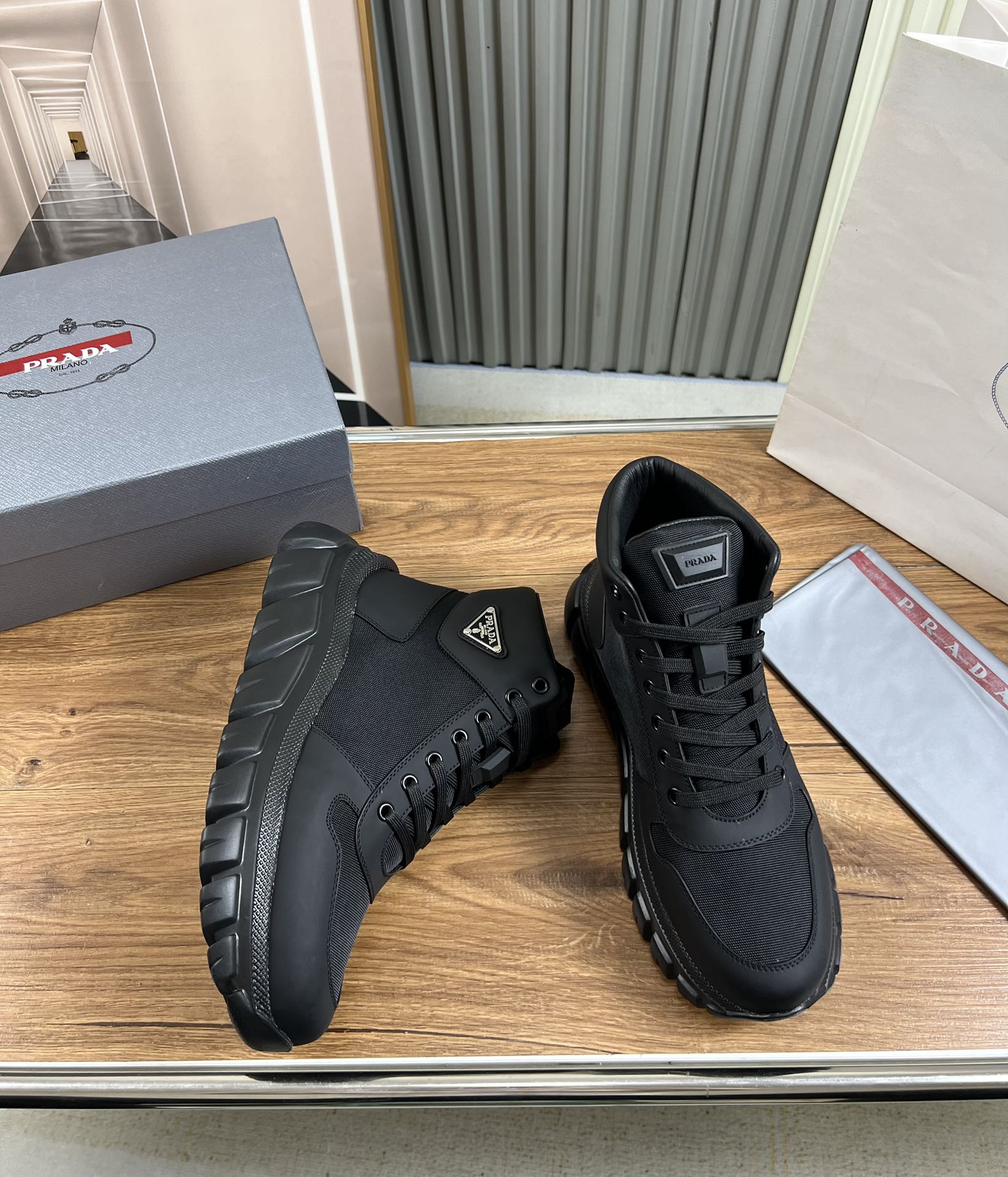 LuxluxHouse Best Quality Shoes Prada