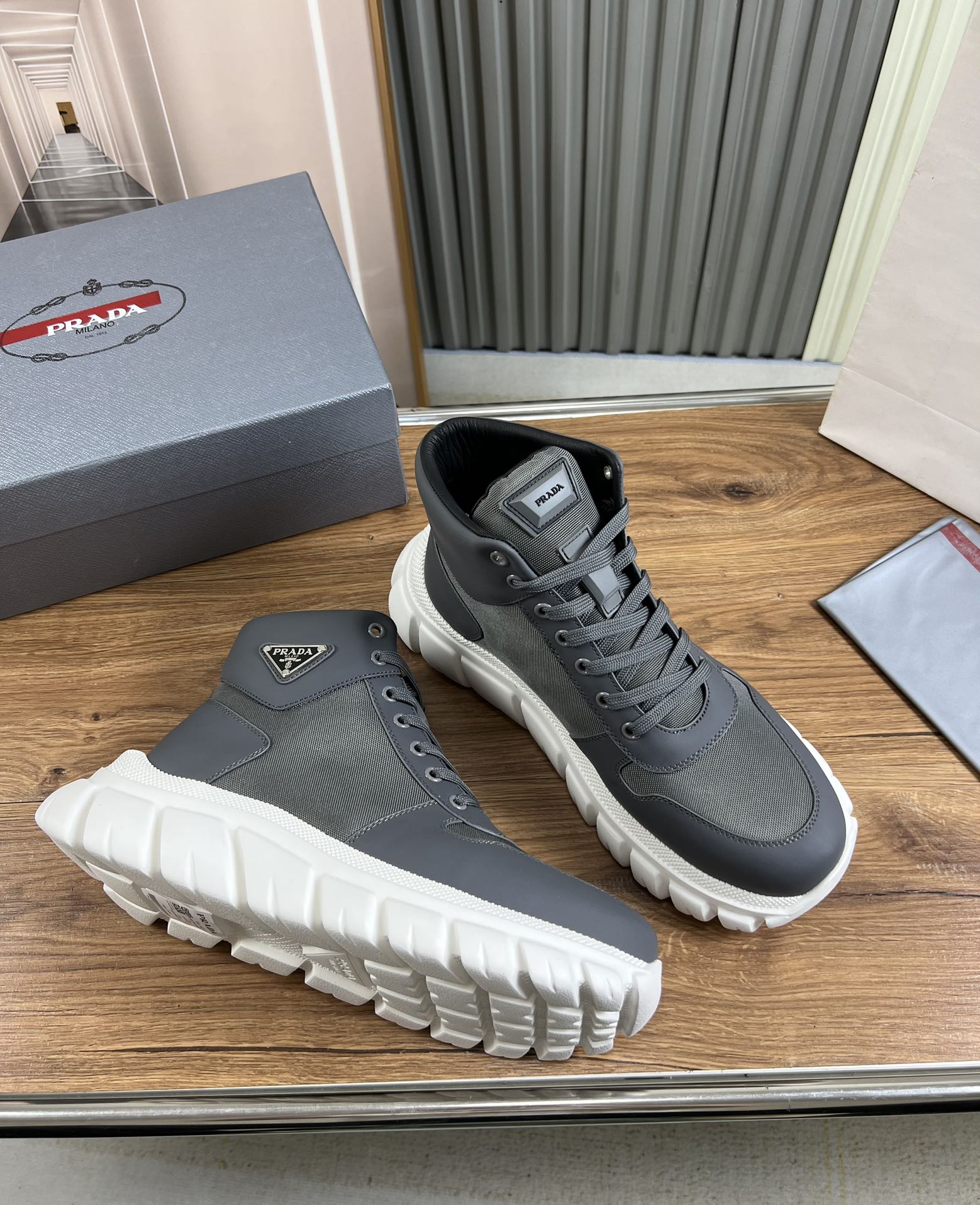 LuxluxHouse Best Quality Shoes Prada