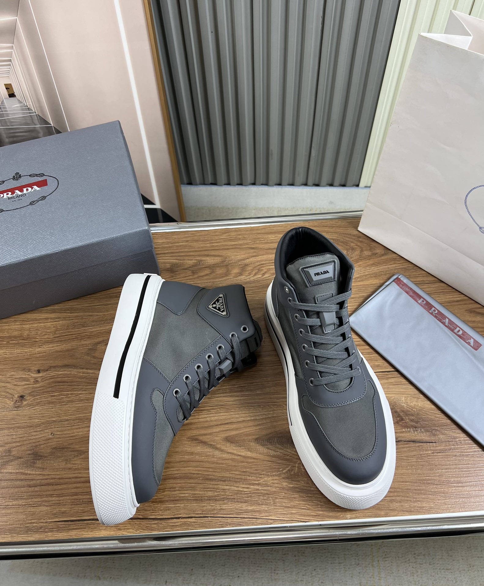 LuxluxHouse Best Quality Shoes Prada