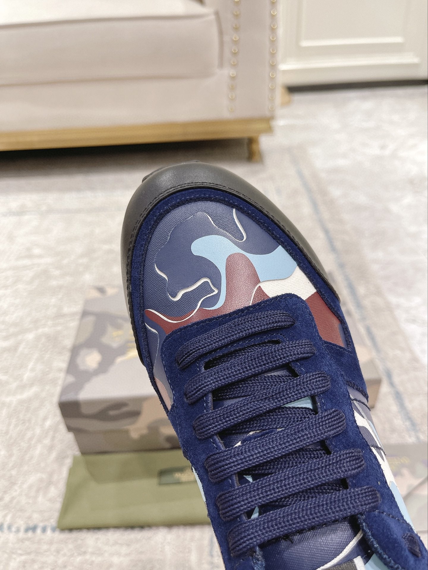 LuxluxHouse Best Quality Shoes Valentino