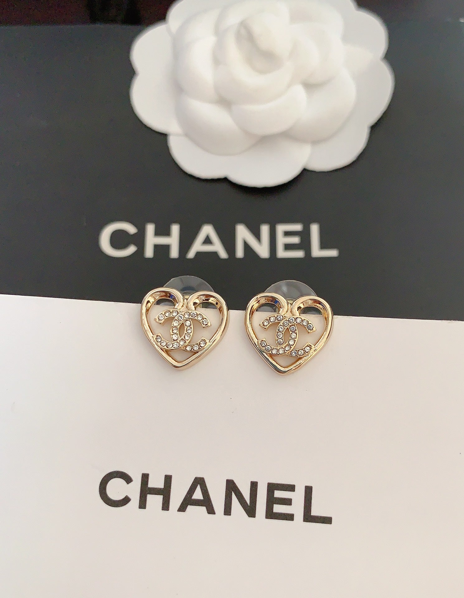 LuxluxHouse Best Quality Accessories Chanel