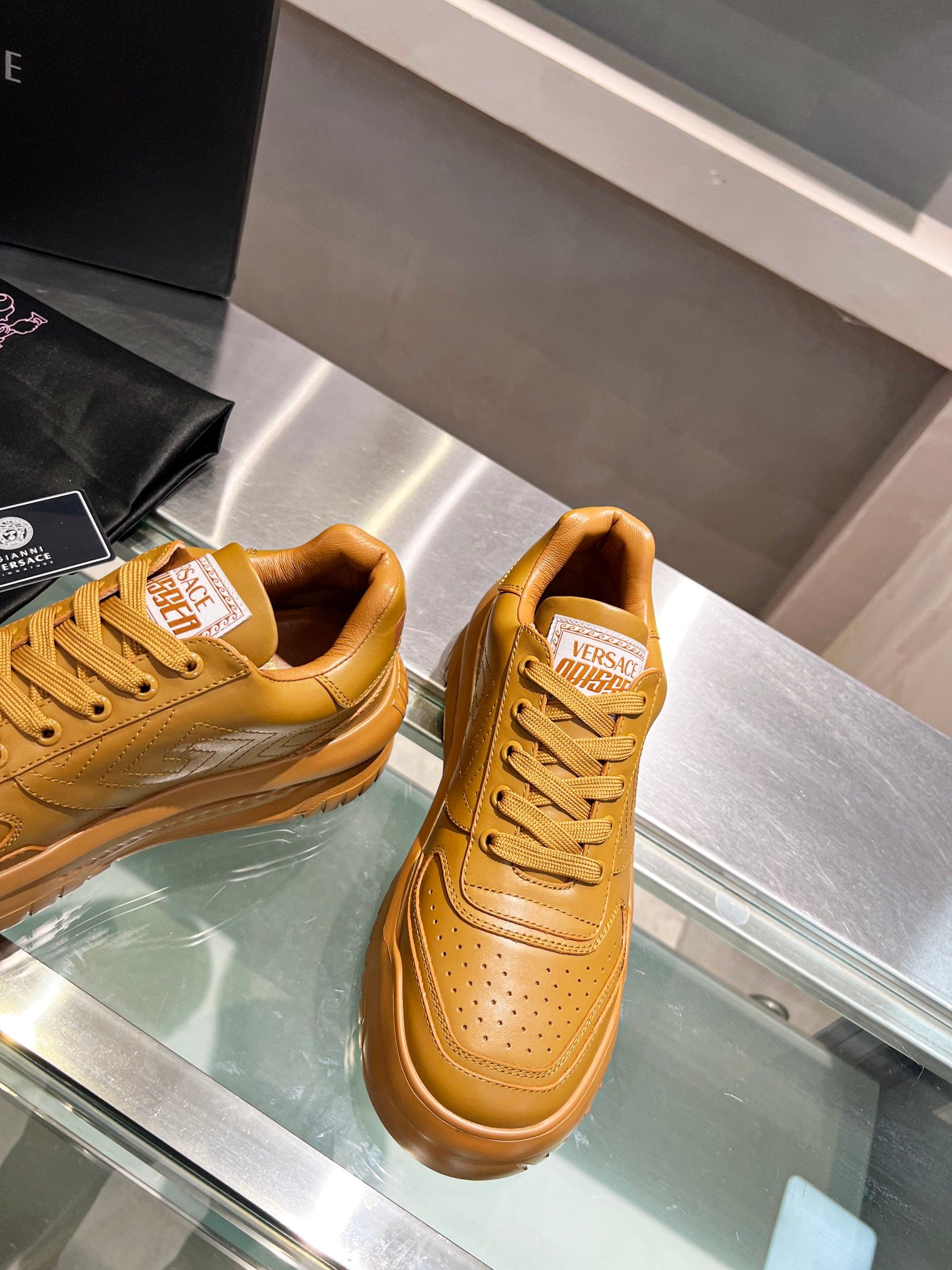LuxluxHouse Best Quality Shoes Versace