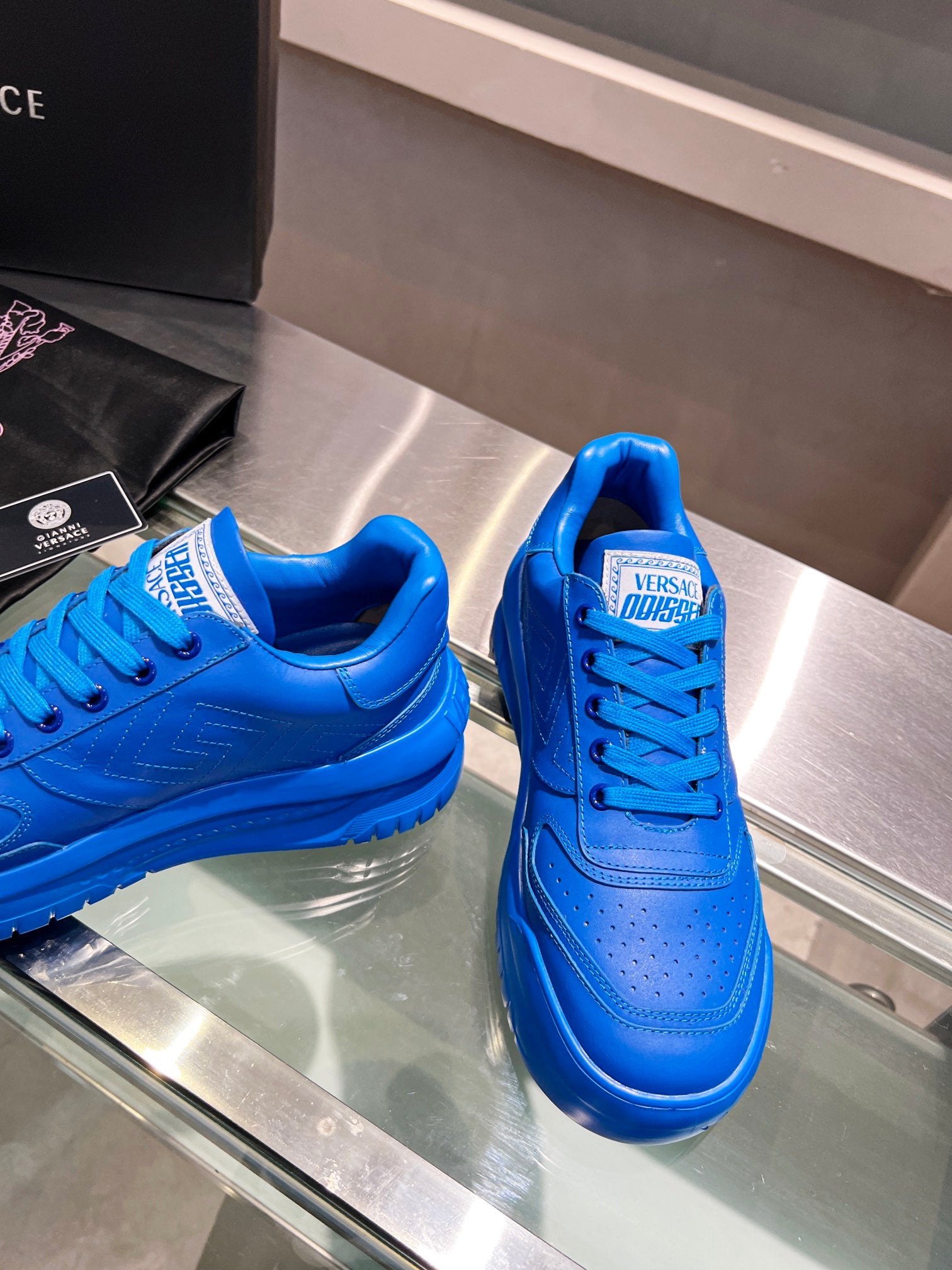 LuxluxHouse Best Quality Shoes Versace