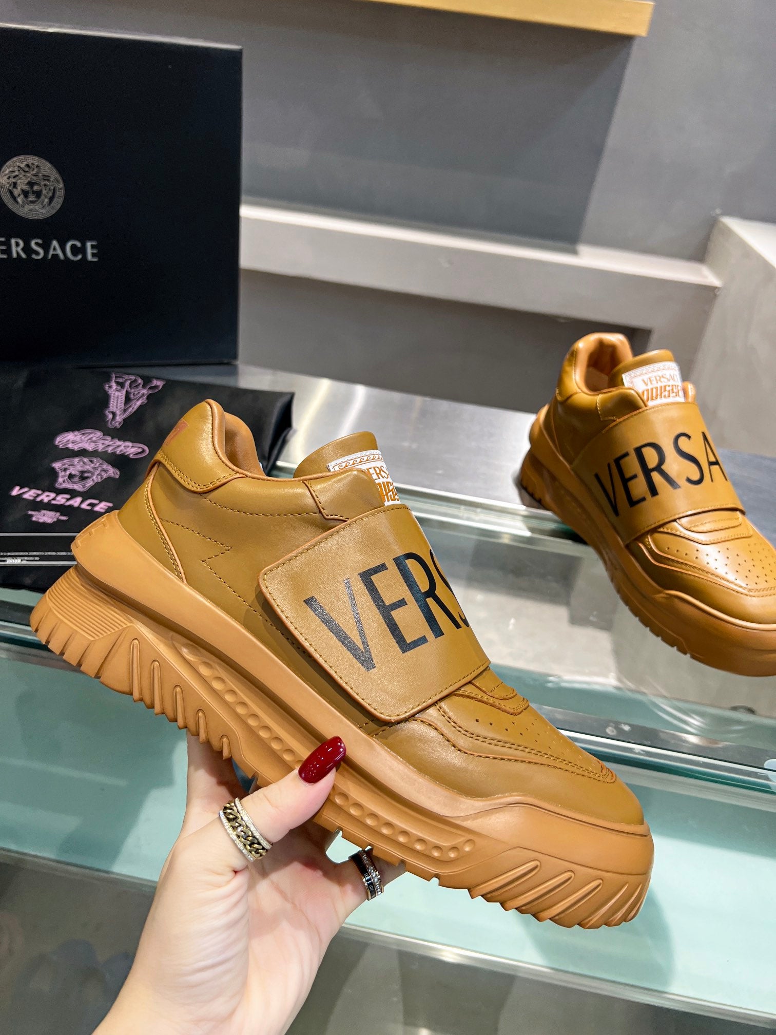 LuxluxHouse Best Quality Shoes Versace