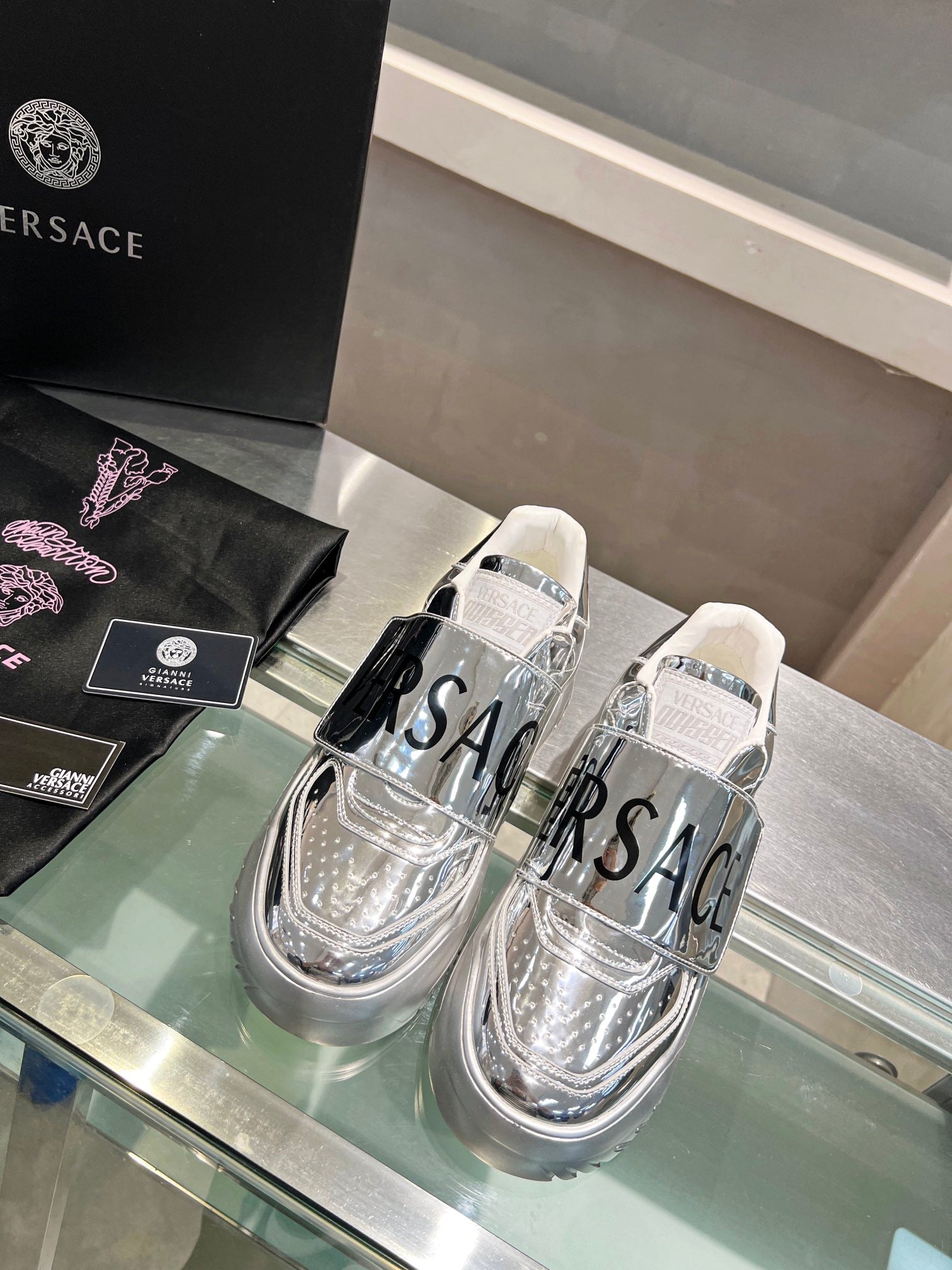 LuxluxHouse Best Quality Shoes Versace