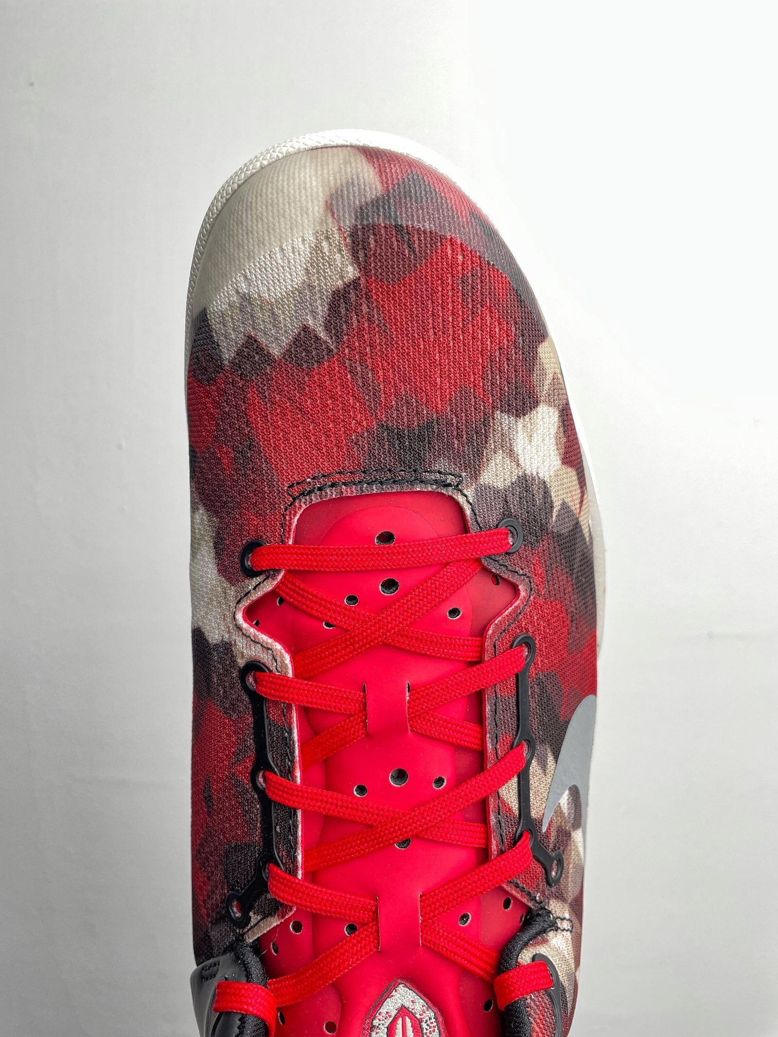 Max/WKB Batch-Nike Kobe 8 Protro “Milk Snake”