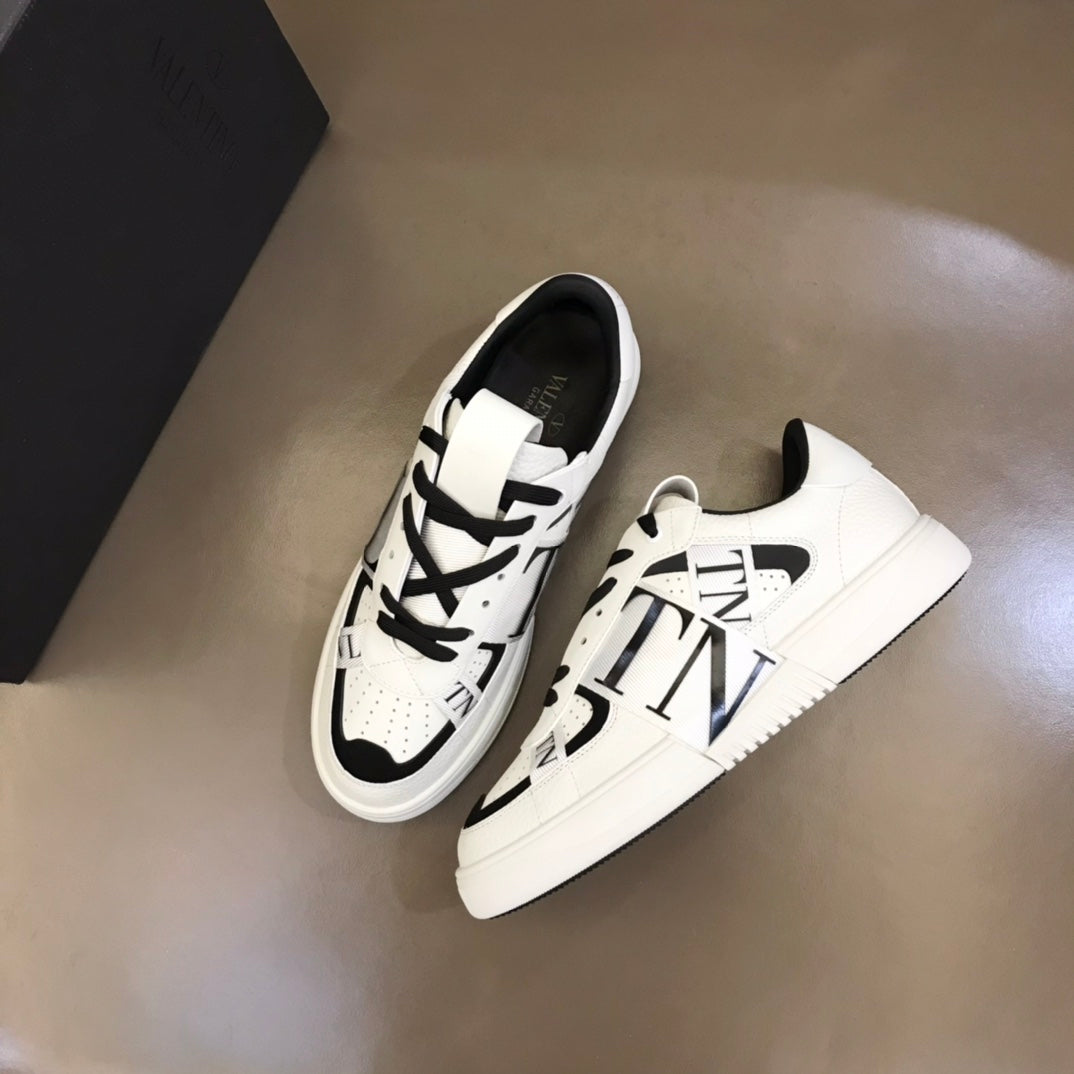 LuxluxHouse Best Quality Shoes Valentino
