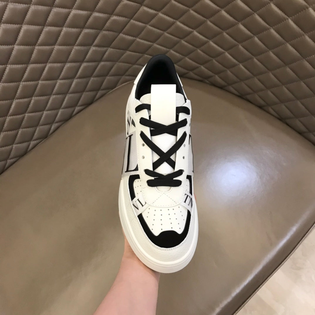 LuxluxHouse Best Quality Shoes Valentino