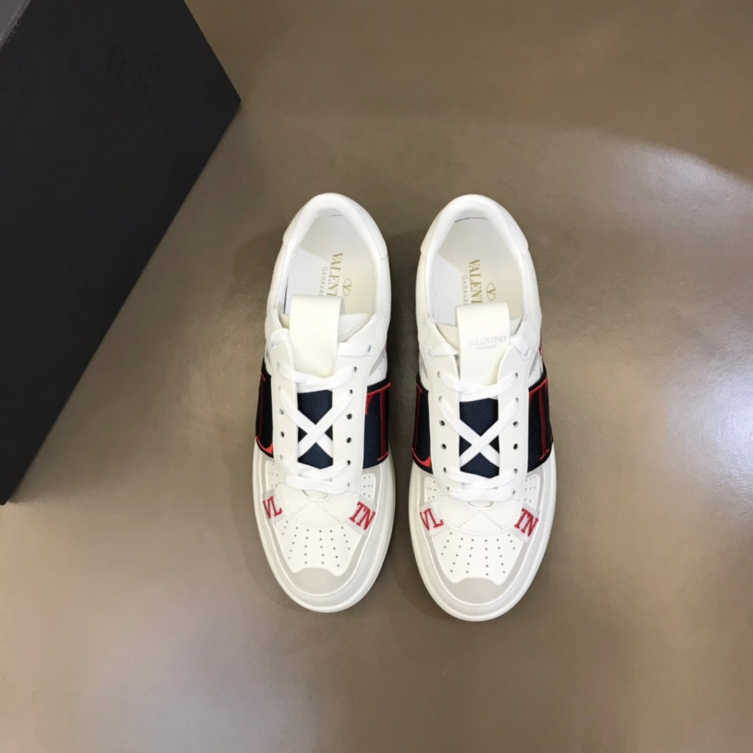 LuxluxHouse Best Quality Shoes Valentino