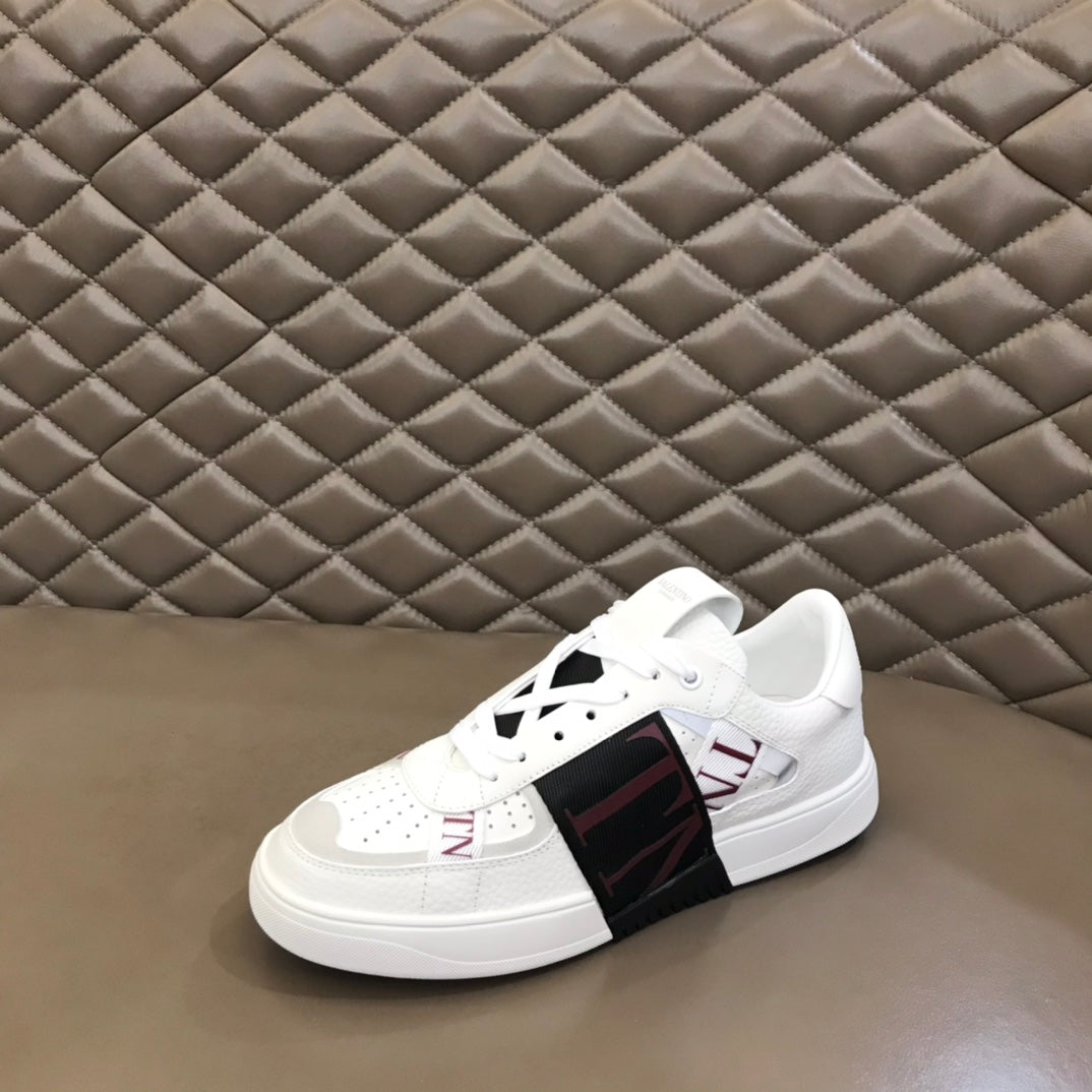LuxluxHouse Best Quality Shoes Valentino