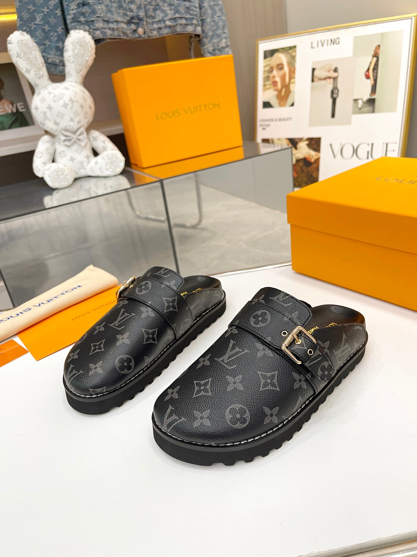LuxluxHouse Best Quality Sandals Louis Vuitton
