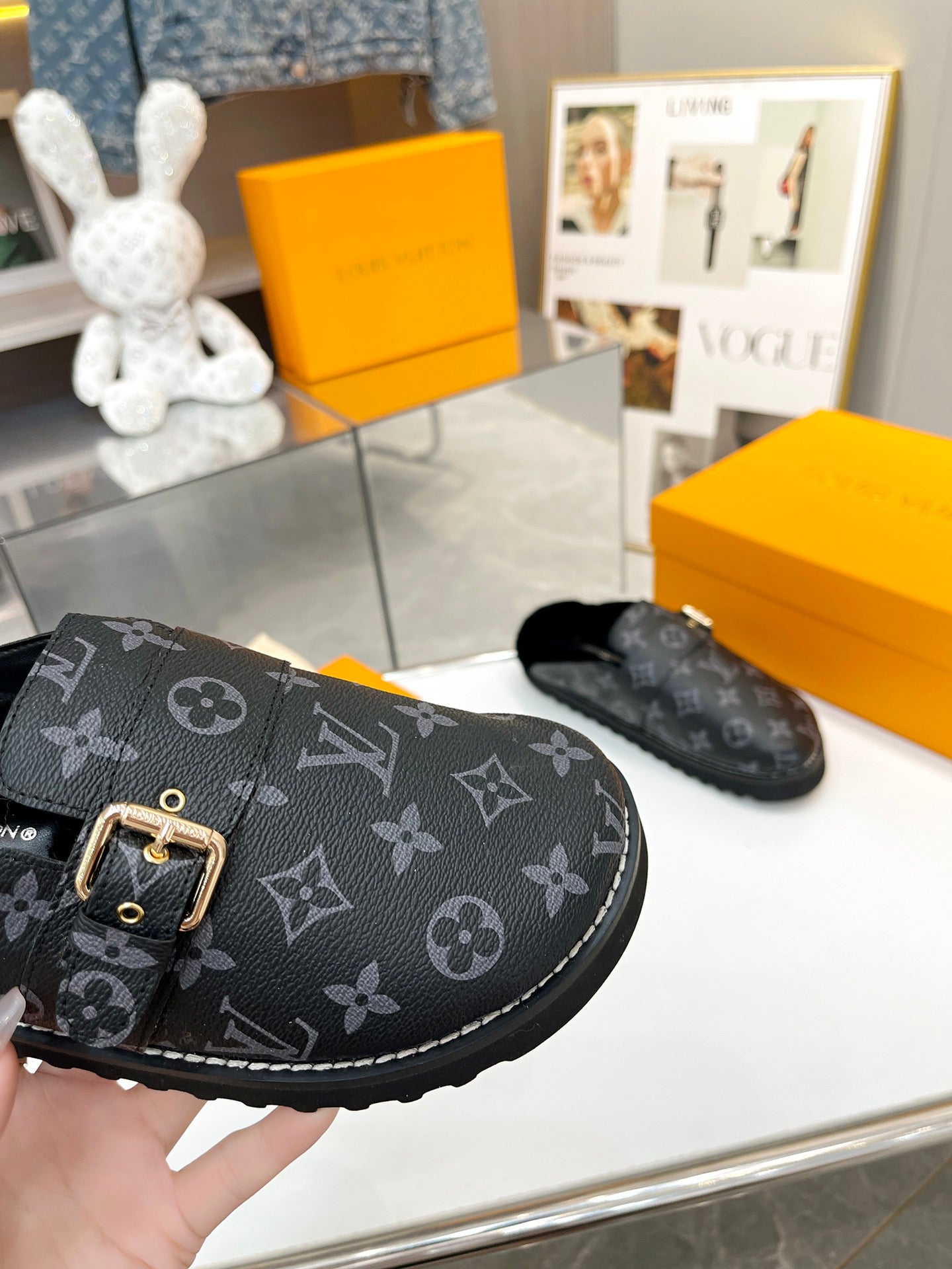 LuxluxHouse Best Quality Sandals Louis Vuitton