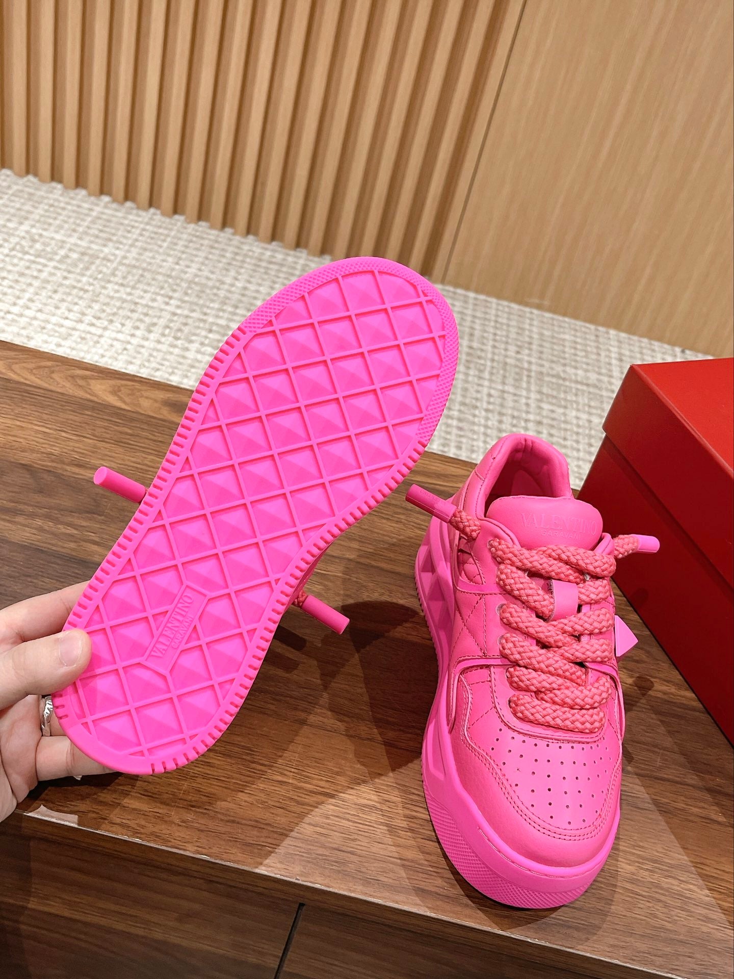 LuxluxHouse Best Quality Valentino Women Shoes