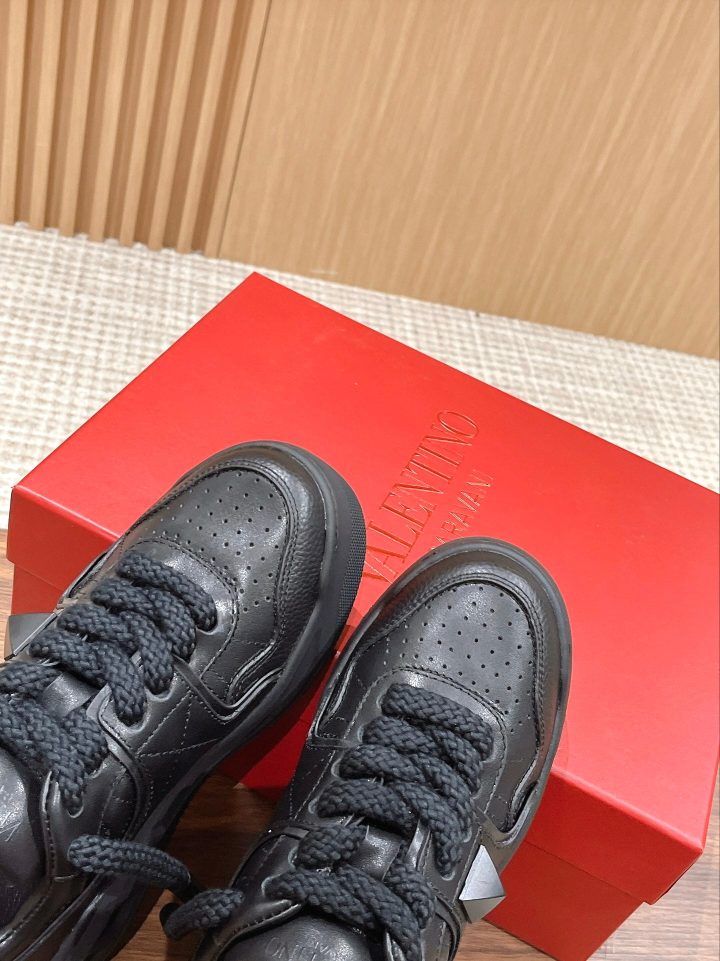 LuxluxHouse Best Quality Valentino Women Shoes